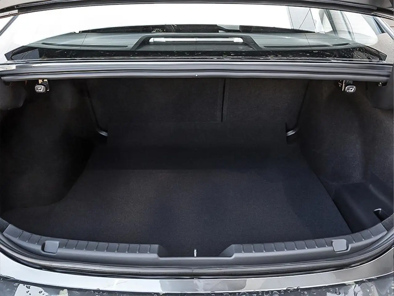 Mazda 3 снимка Mazda 3