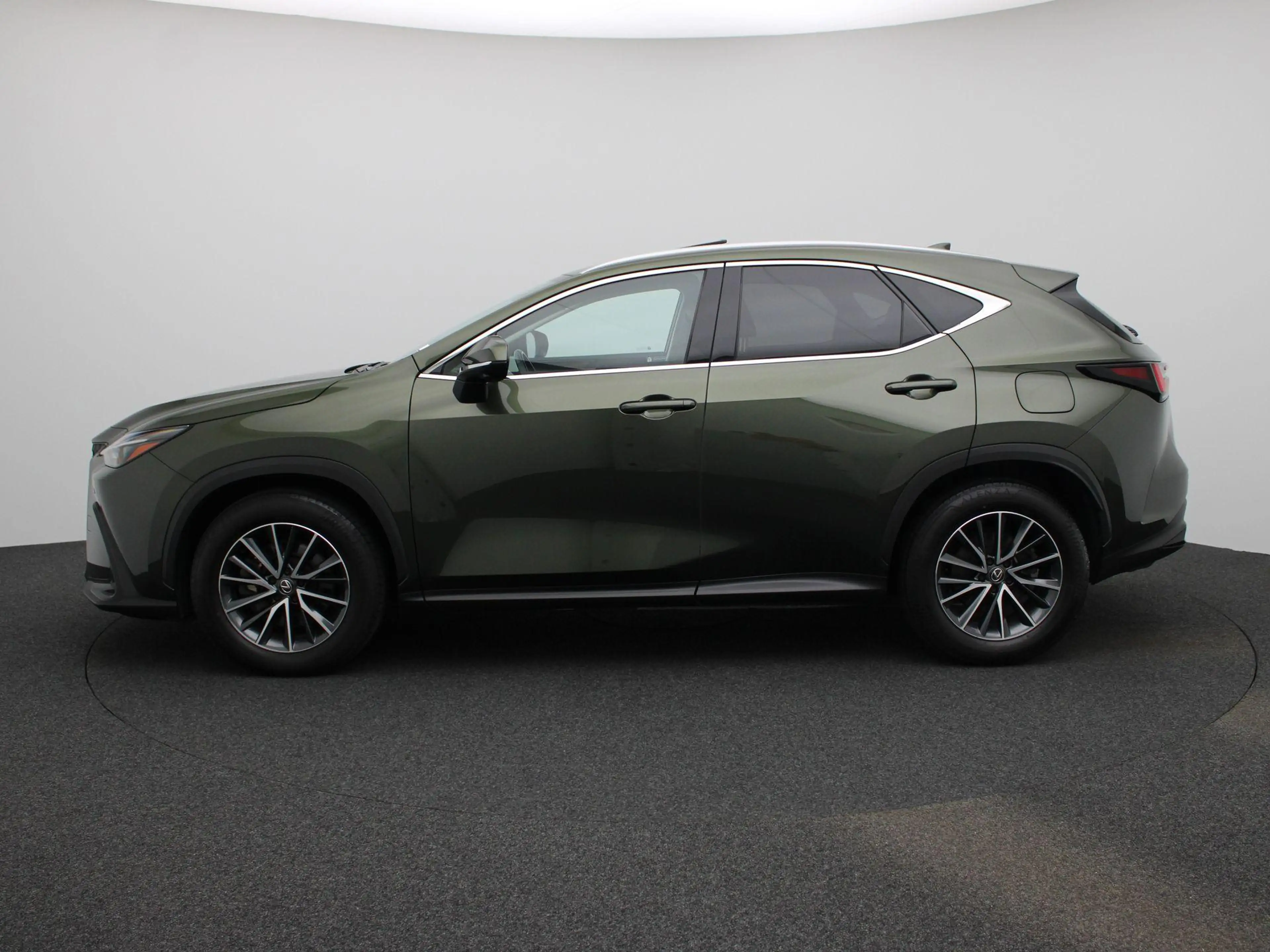 Lexus NX 450h+ AWD Luxury Line | PANORAMADAK | HEAD-UP DISPLAY | — photo 4