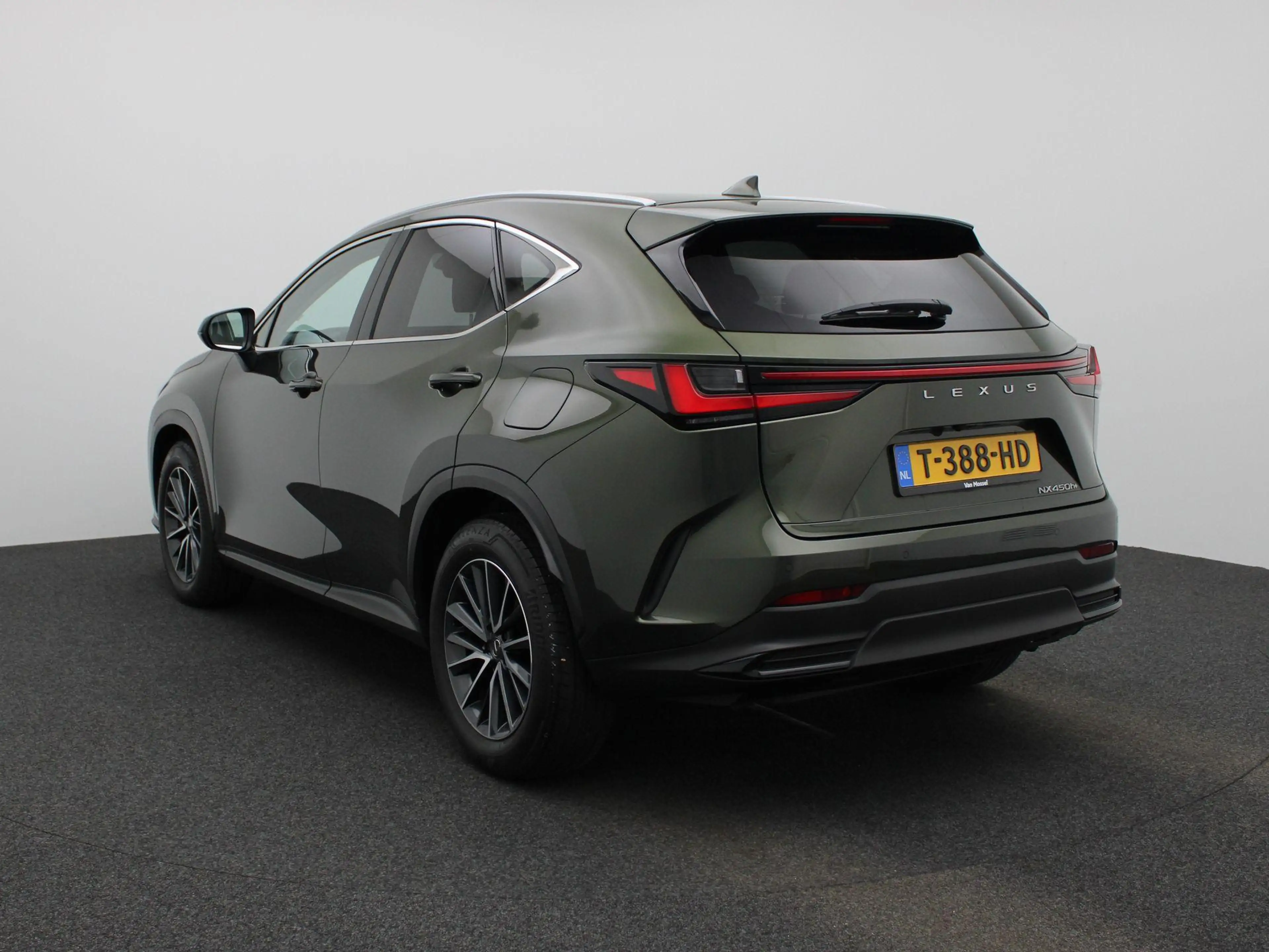 Lexus NX 450h+ AWD Luxury Line | PANORAMADAK | HEAD-UP DISPLAY | — photo 2