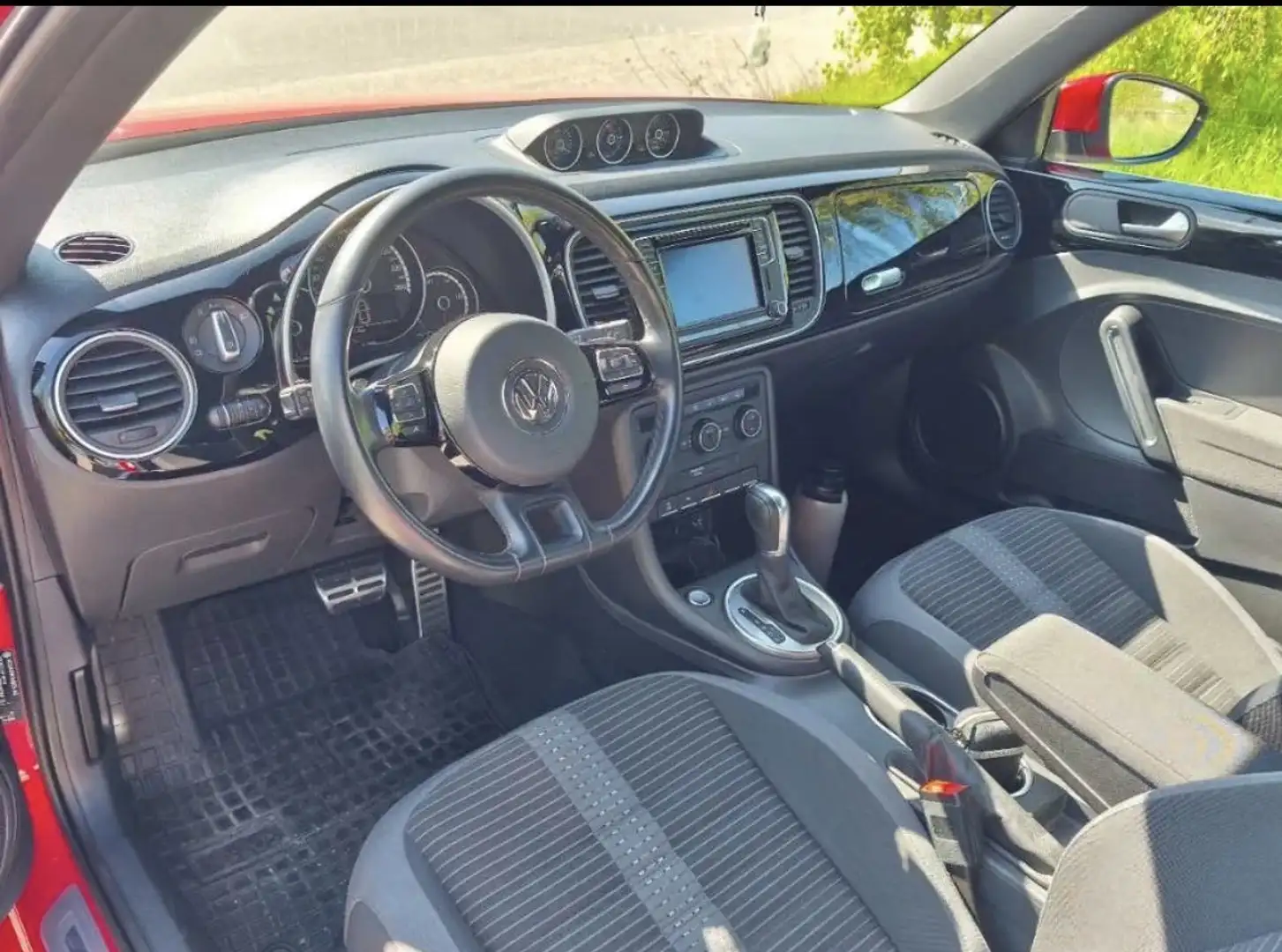 Volkswagen Beetle 2,0 TDI Sport DSG R-Line - 2