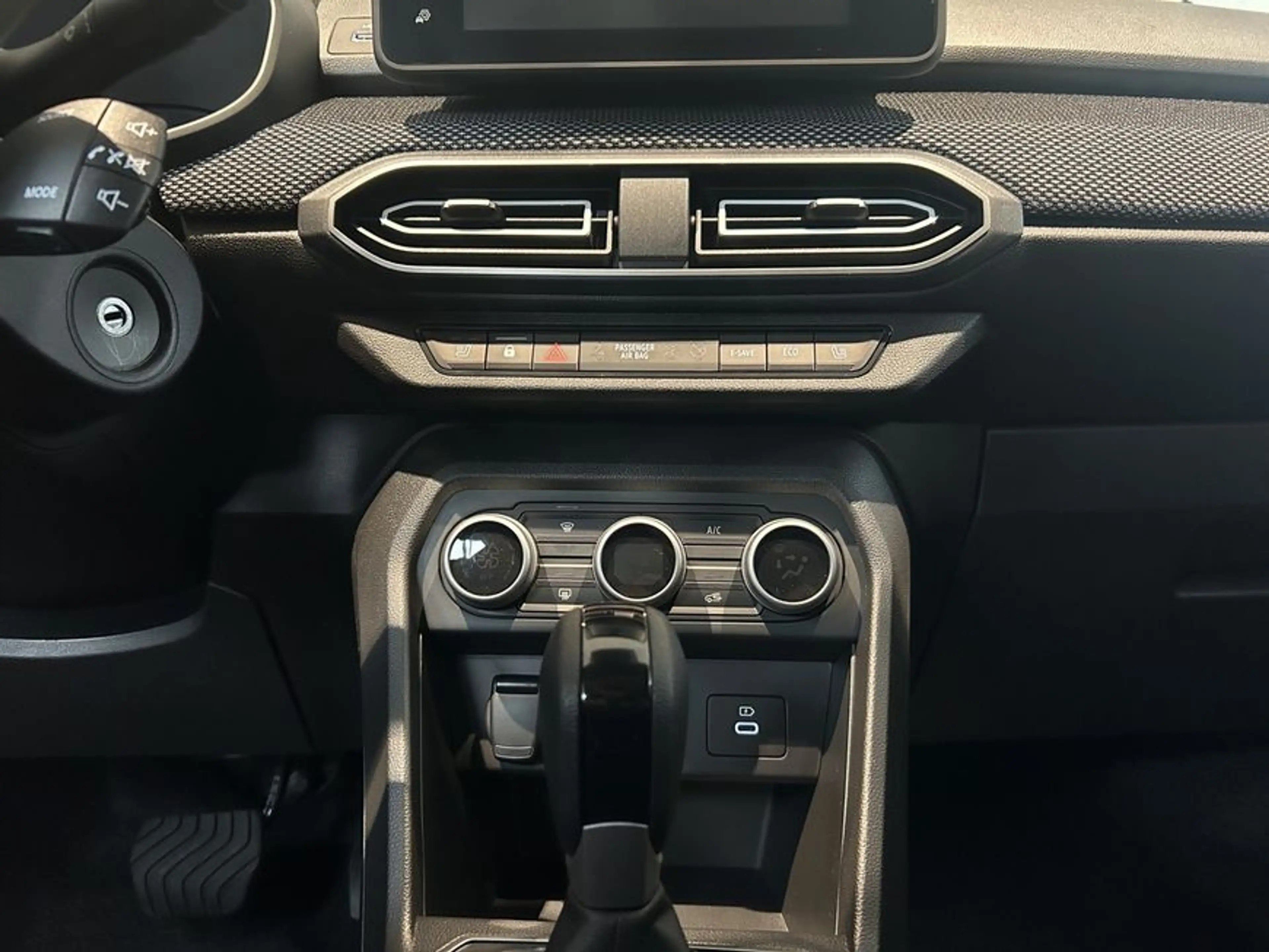 Dacia Jogger Hybrid 140 (7-Sitzer) Expression 5-türig — photo 11