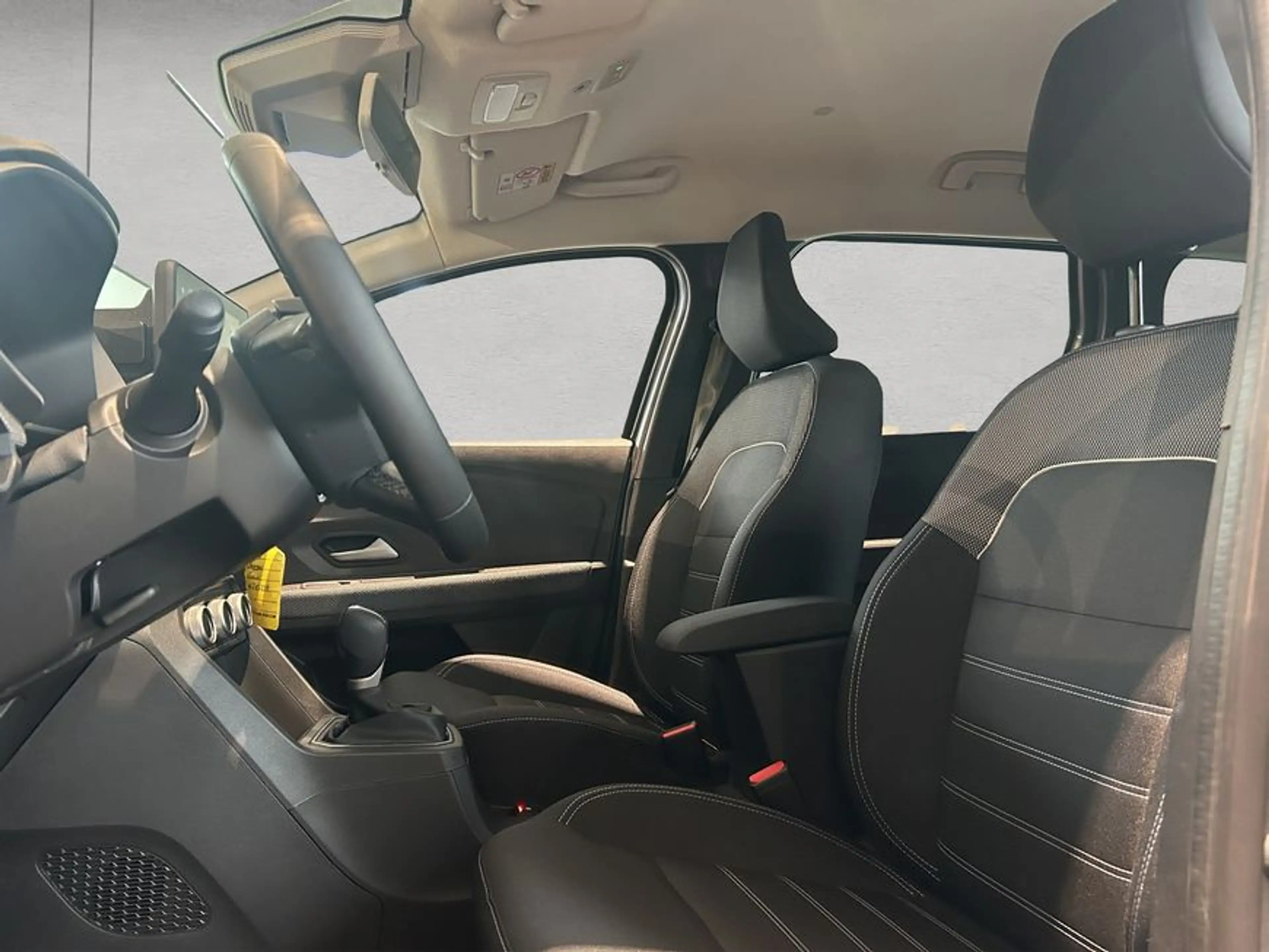 Dacia Jogger Hybrid 140 (7-Sitzer) Expression 5-türig — photo 9