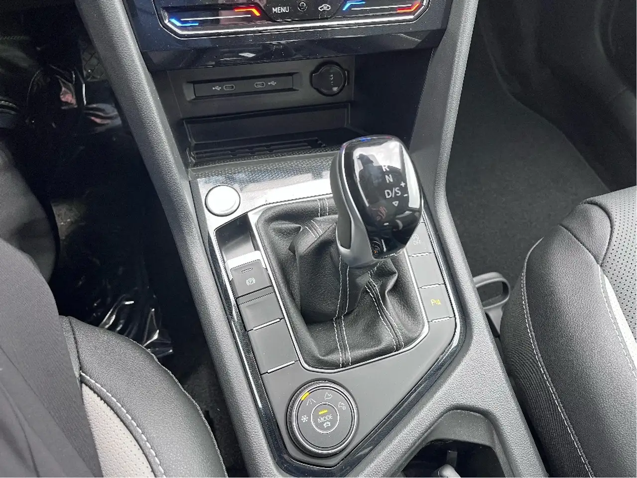 Volkswagen Taos снимка Volkswagen Taos