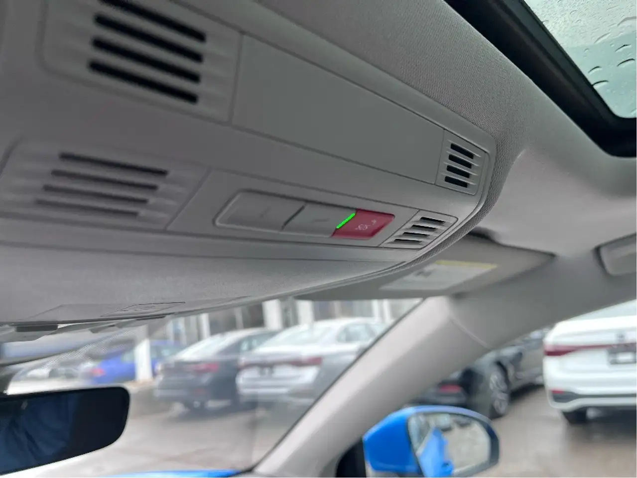 Volkswagen Taos снимка Volkswagen Taos