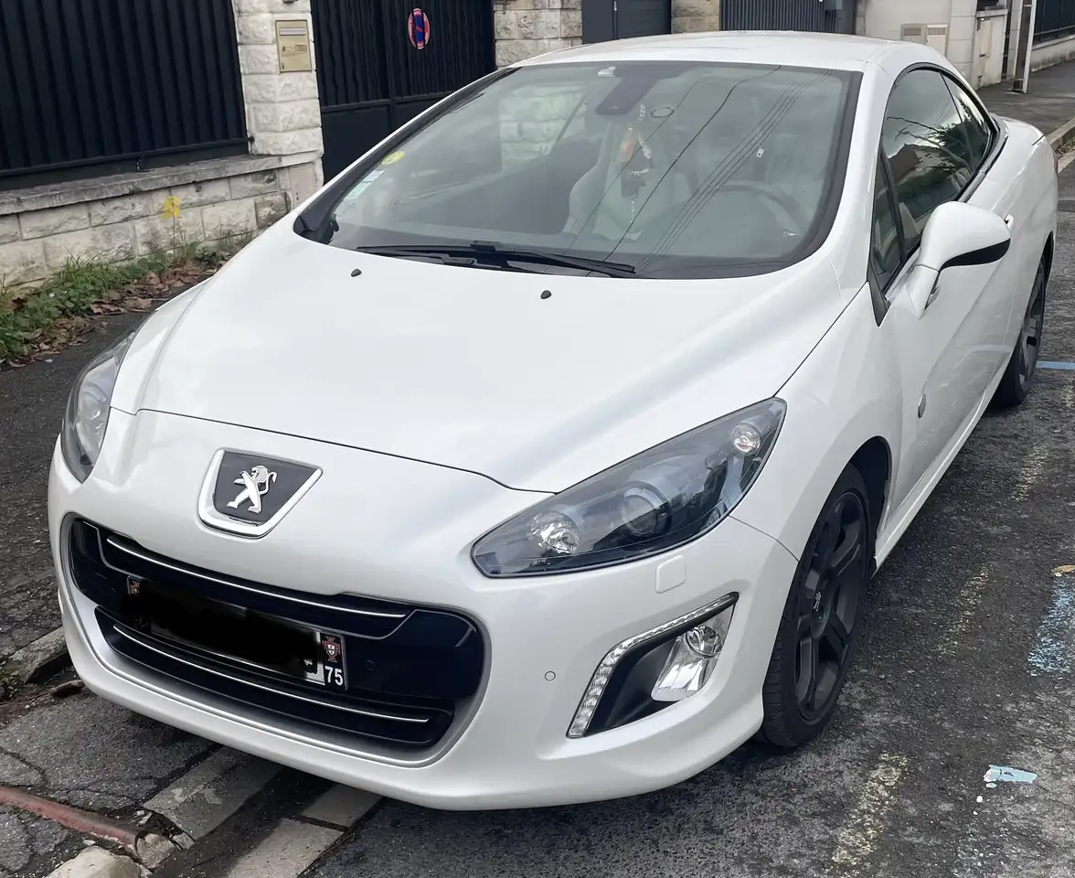 Peugeot 308 CC 2.0 HDi 163ch FAP Roland Garros