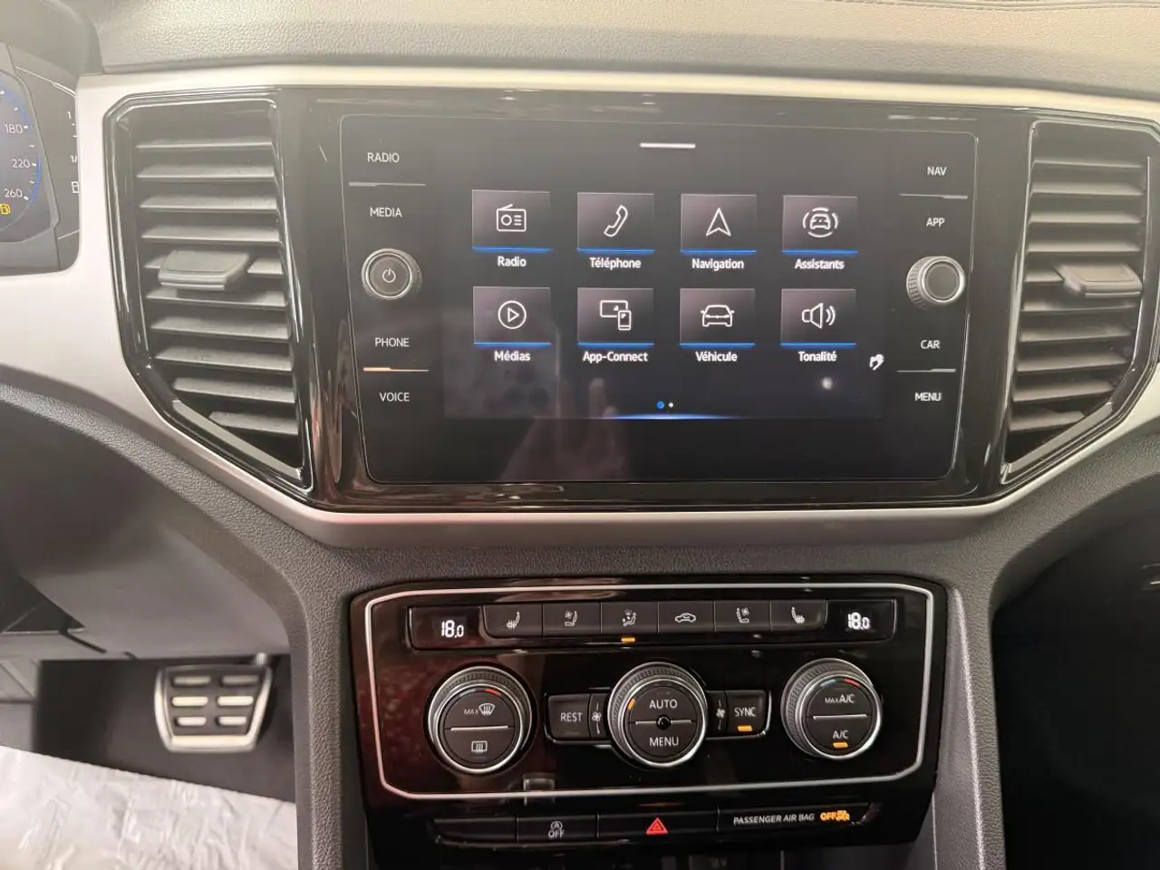Volkswagen Atlas снимка Volkswagen Atlas