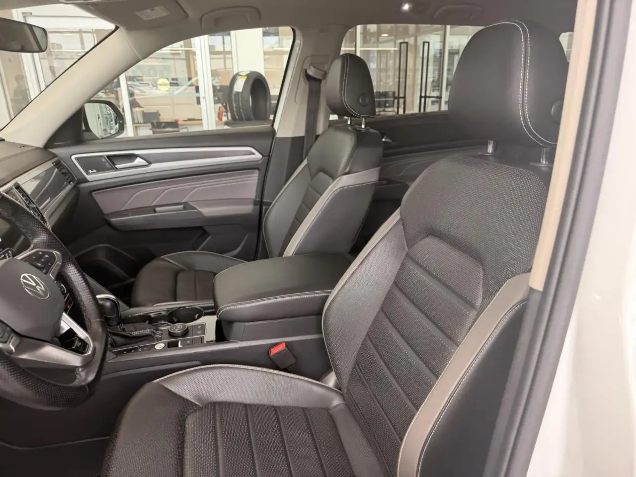 Volkswagen Atlas снимка Volkswagen Atlas