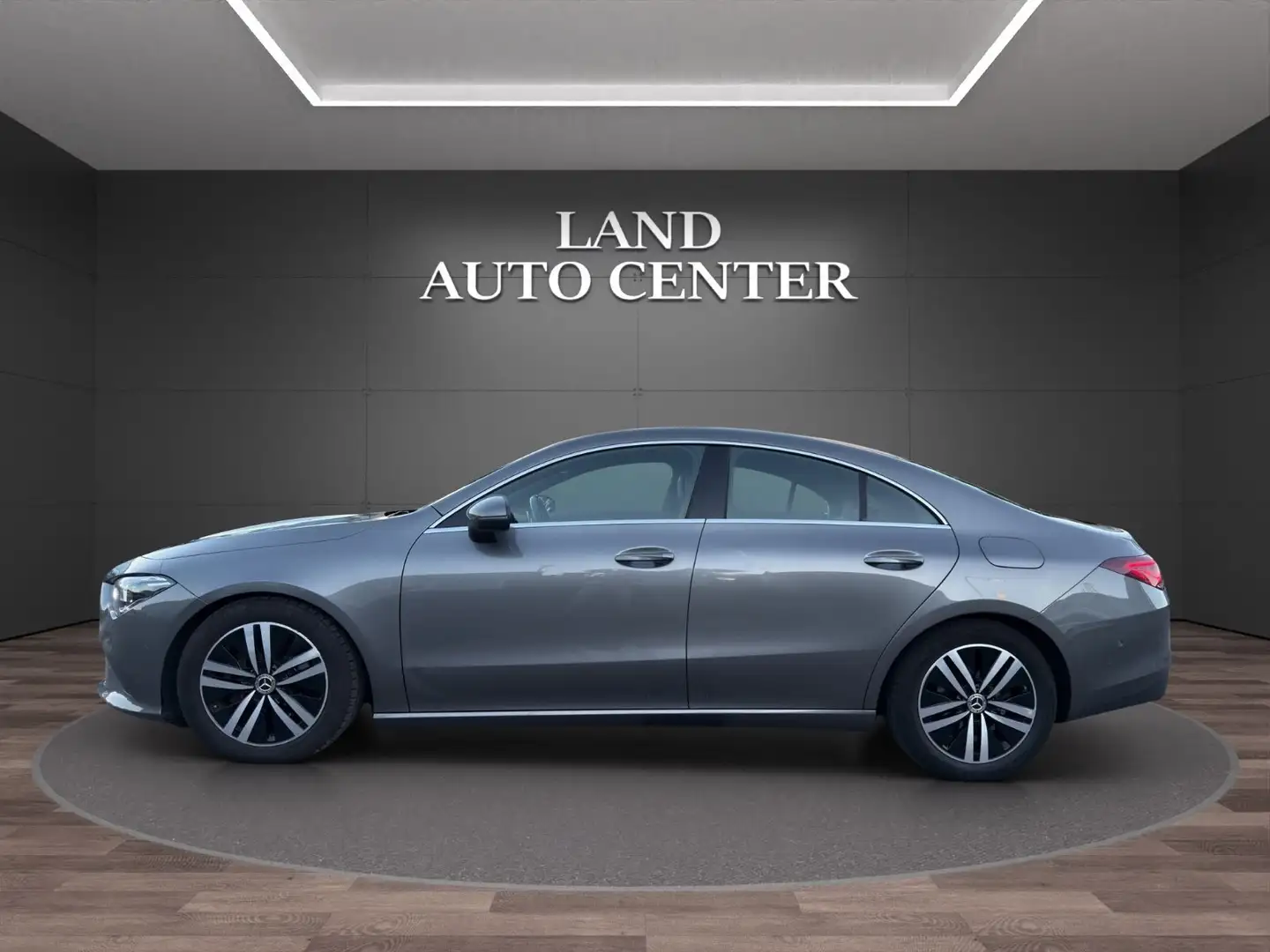 Mercedes-Benz CLA 180 d COUPE*AMG*7G-DCT*LED*NAV*CAM*SHZ*AMB Gris - 2