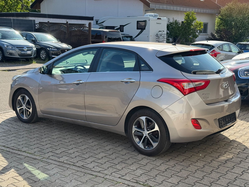 Hyundai i30 blue | 1. Hand | Automatik | BT Car Play — photo 6