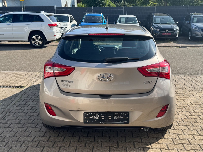 Hyundai i30 blue | 1. Hand | Automatik | BT Car Play — photo 4