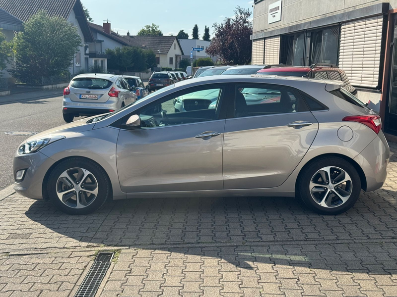 Hyundai i30 blue | 1. Hand | Automatik | BT Car Play — photo 8