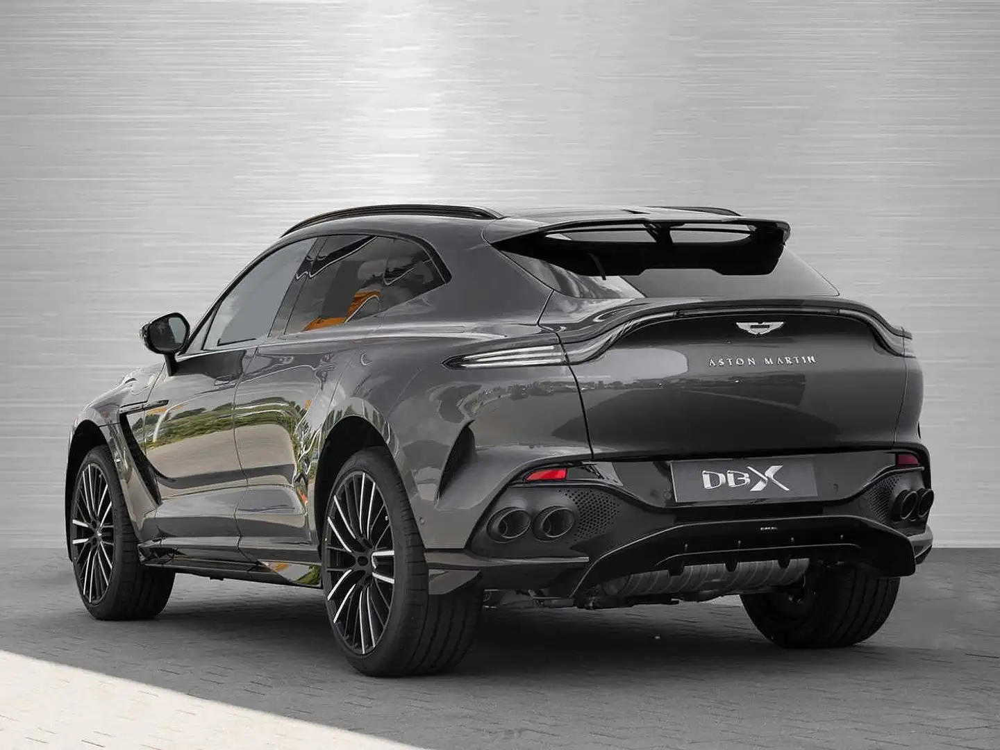 Aston Martin DBX 707 V8 4x4 Grigio - 2