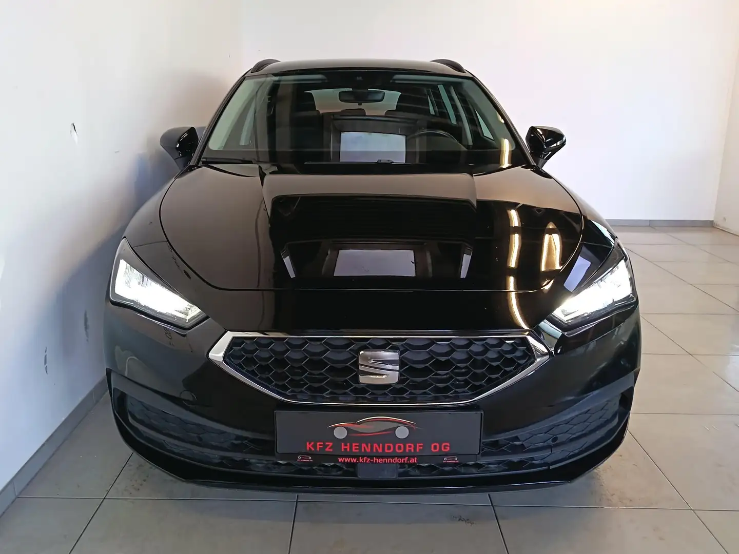 SEAT Leon SP Reference 2,0 TDI ab € 260 / Monat Schwarz - 2