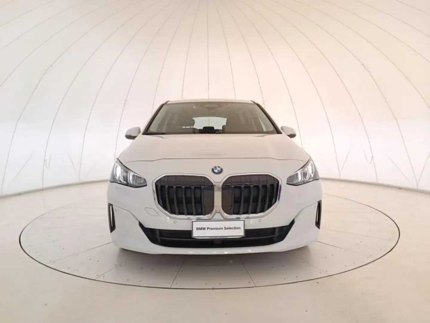 BMW 220 i Active Tourer mhev 48V auto Bianco - 2