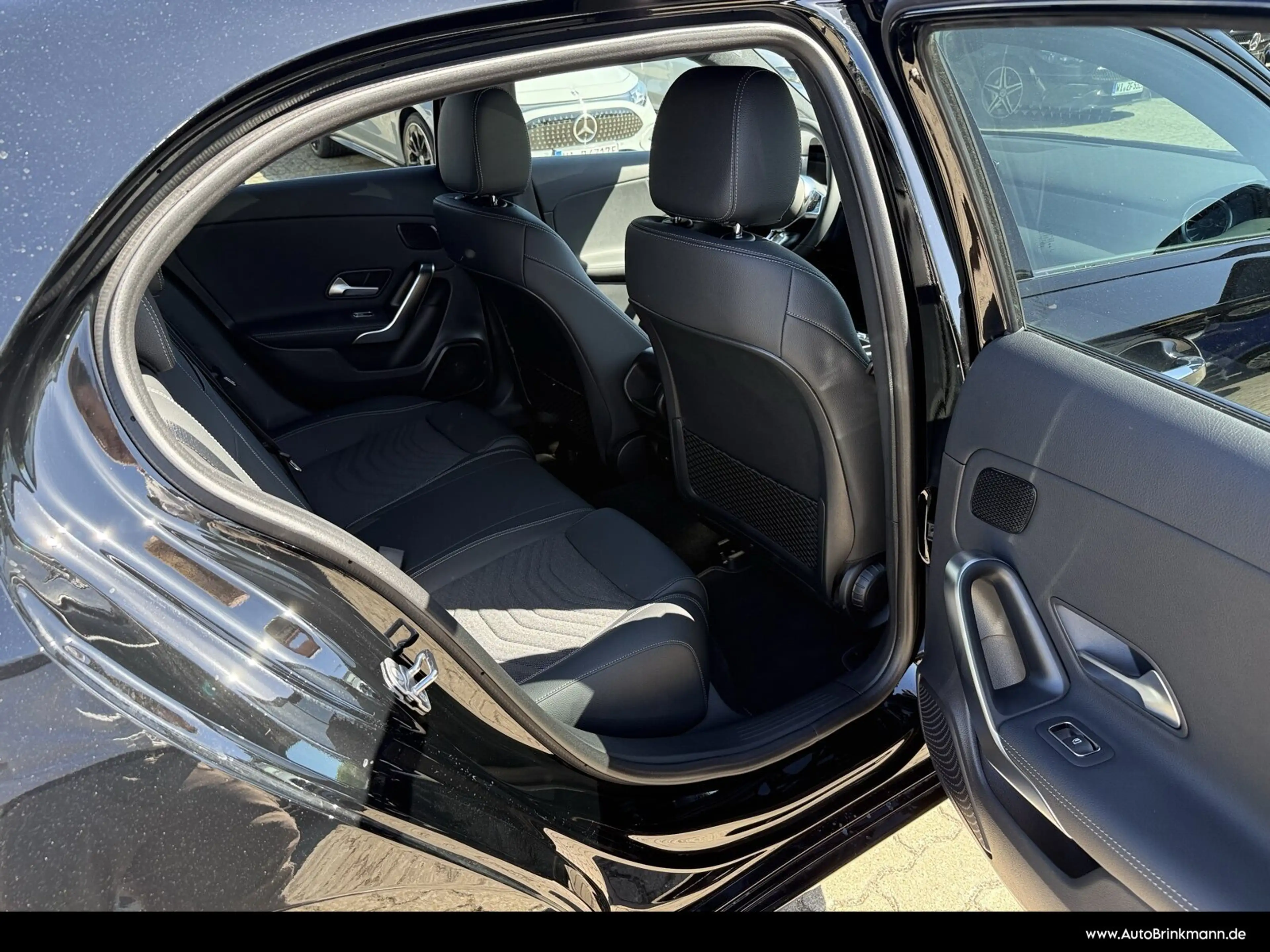 Mercedes-Benz A 180 A 180 Kompaktlimousine Progressive/LED/SHZ/Kamera — photo 11