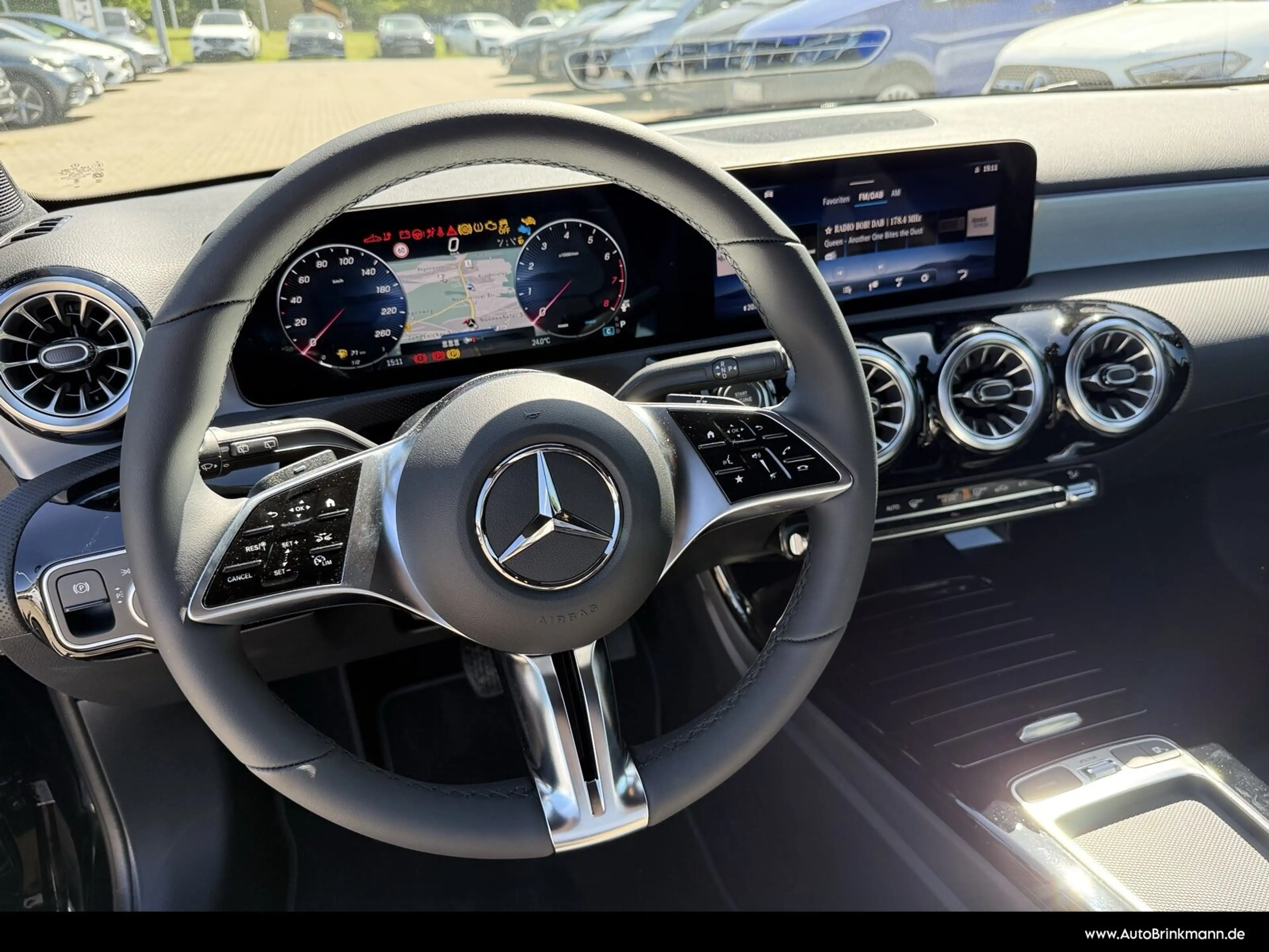 Mercedes-Benz A 180 A 180 Kompaktlimousine Progressive/LED/SHZ/Kamera — photo 12