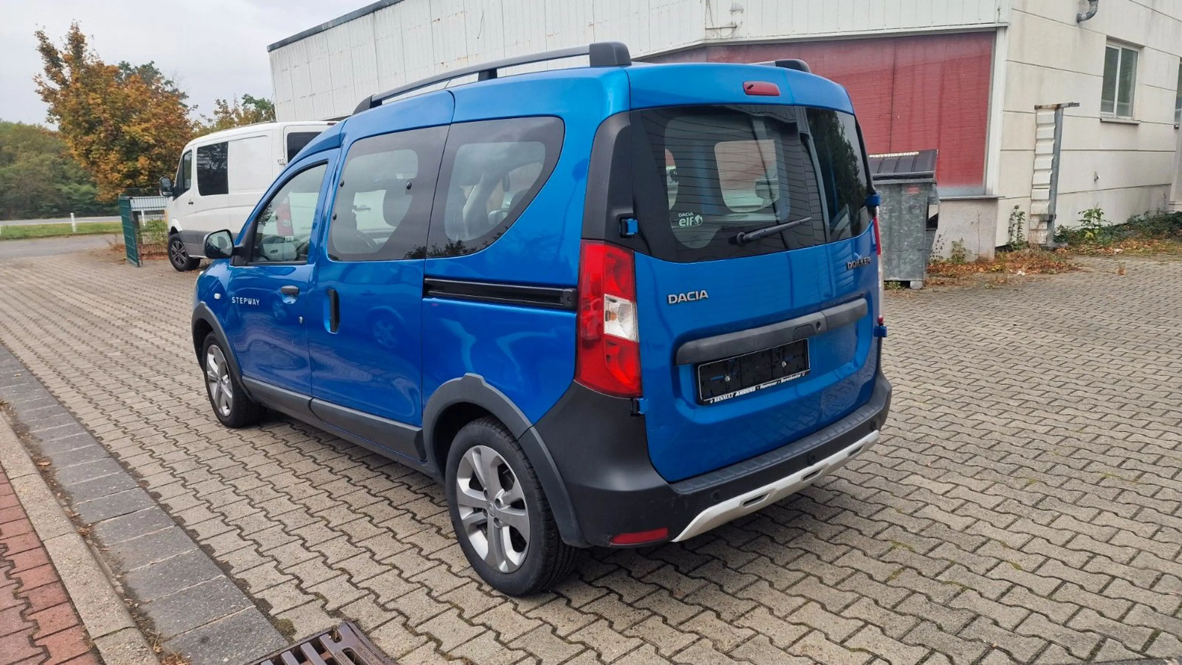 Dacia Dokker Stepway 1 Hand Klima Unfallfrei 5 Sitzer — photo 12