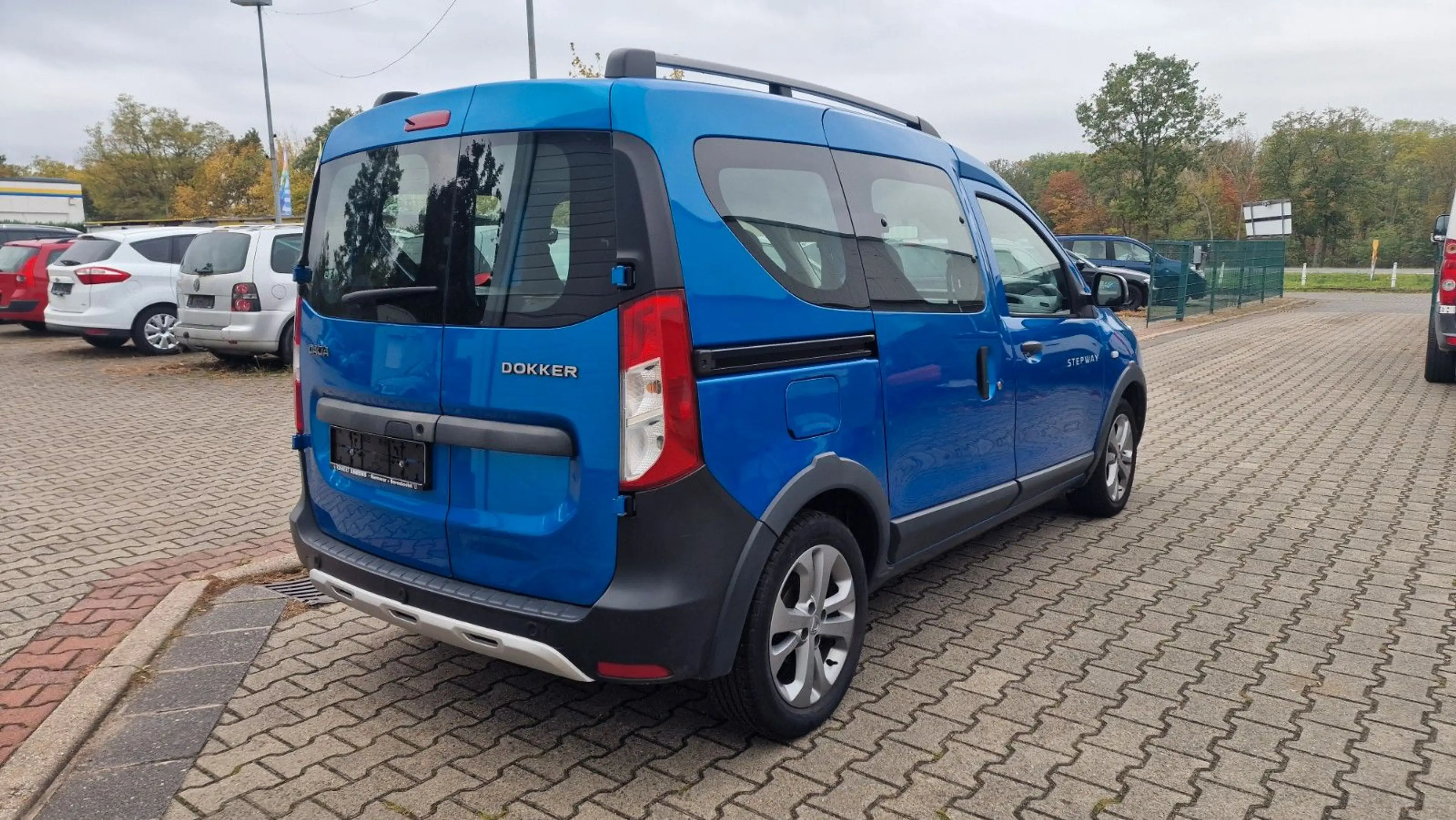 Dacia Dokker Stepway 1 Hand Klima Unfallfrei 5 Sitzer — photo 8