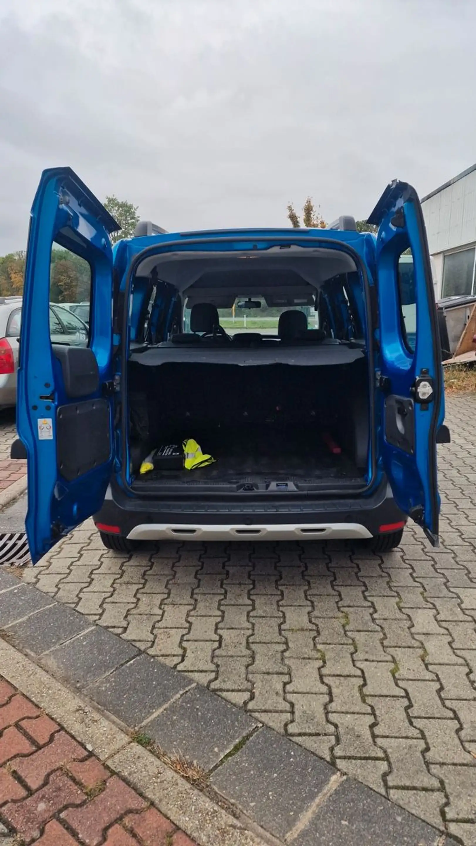 Dacia Dokker Stepway 1 Hand Klima Unfallfrei 5 Sitzer — photo 11