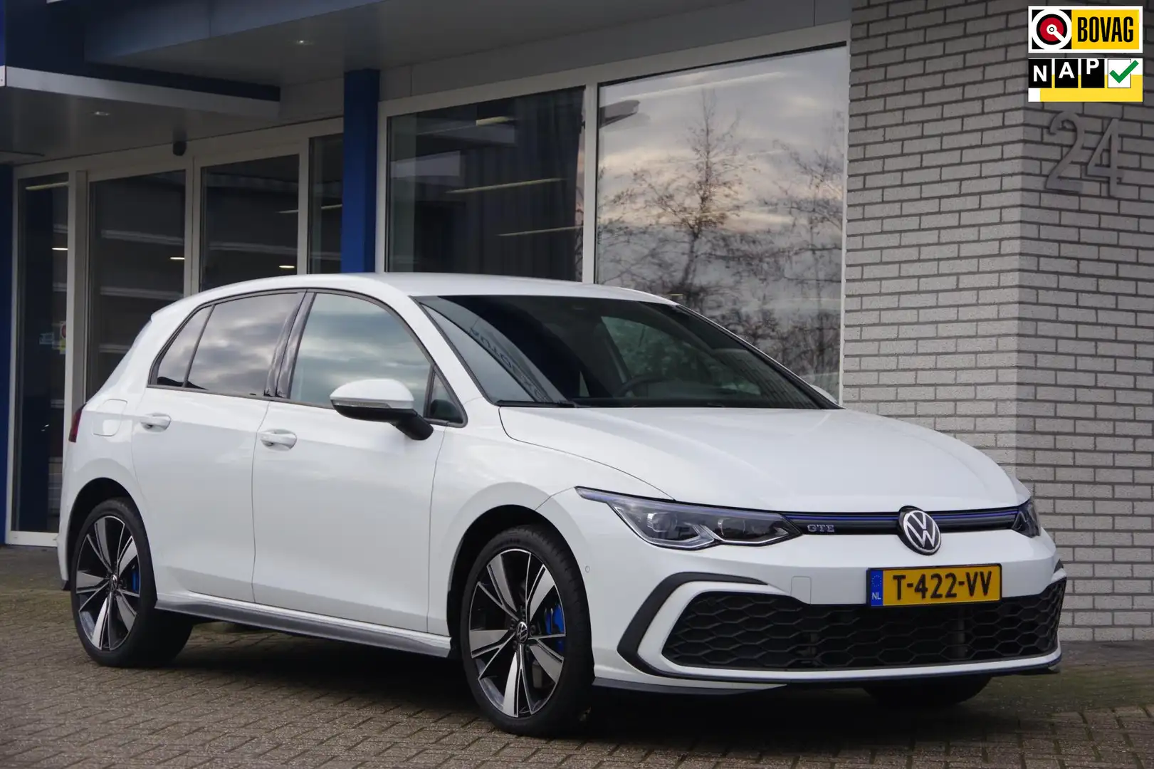 Volkswagen Golf GTE 1.4 Hybrid IQ.Light Leer Camera Stoelkoeling Head- Weiß - 1