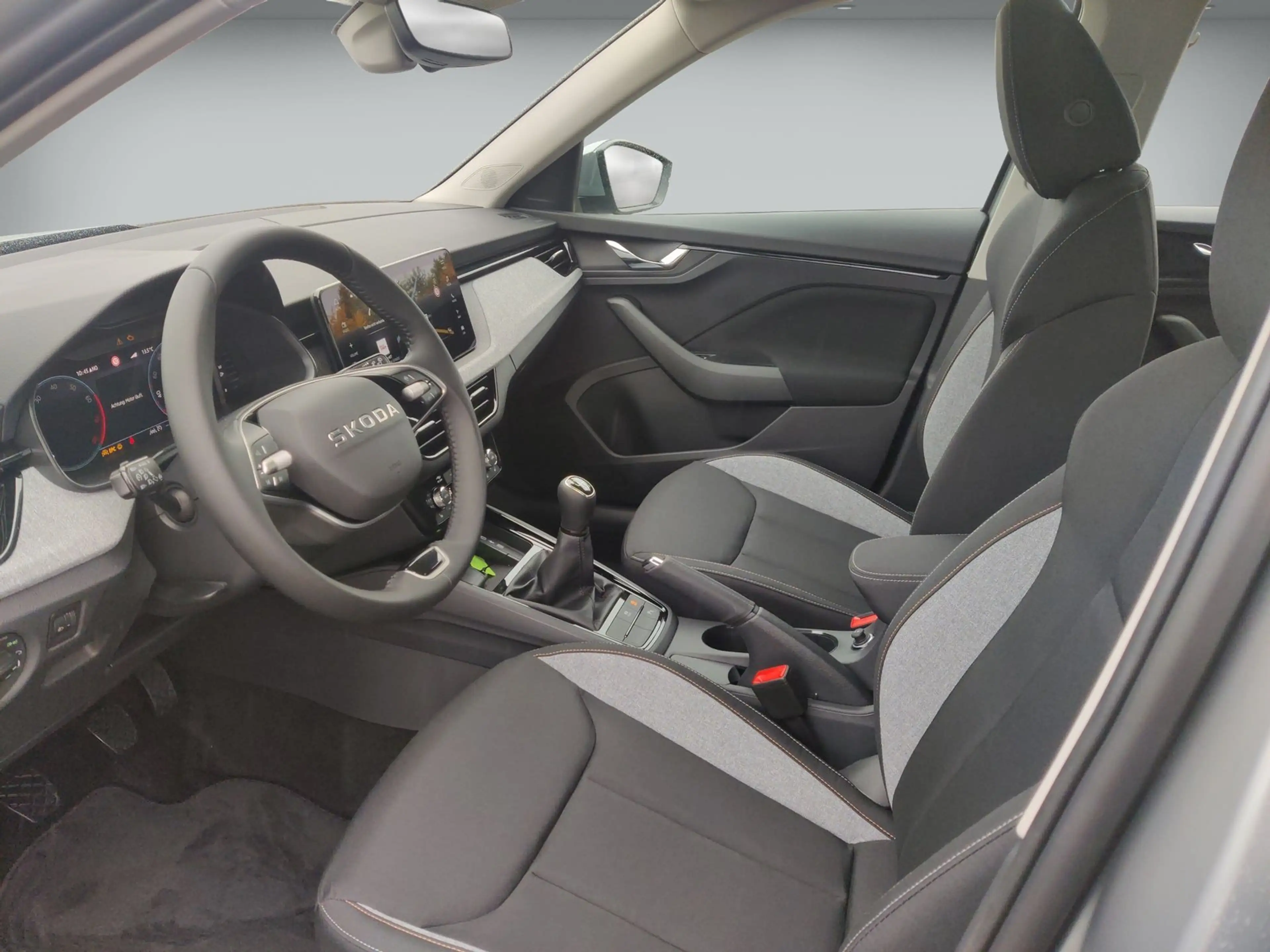 Skoda Kamiq Selection SmartLink RearView Sitzh Navi Kessy DAB — photo 11