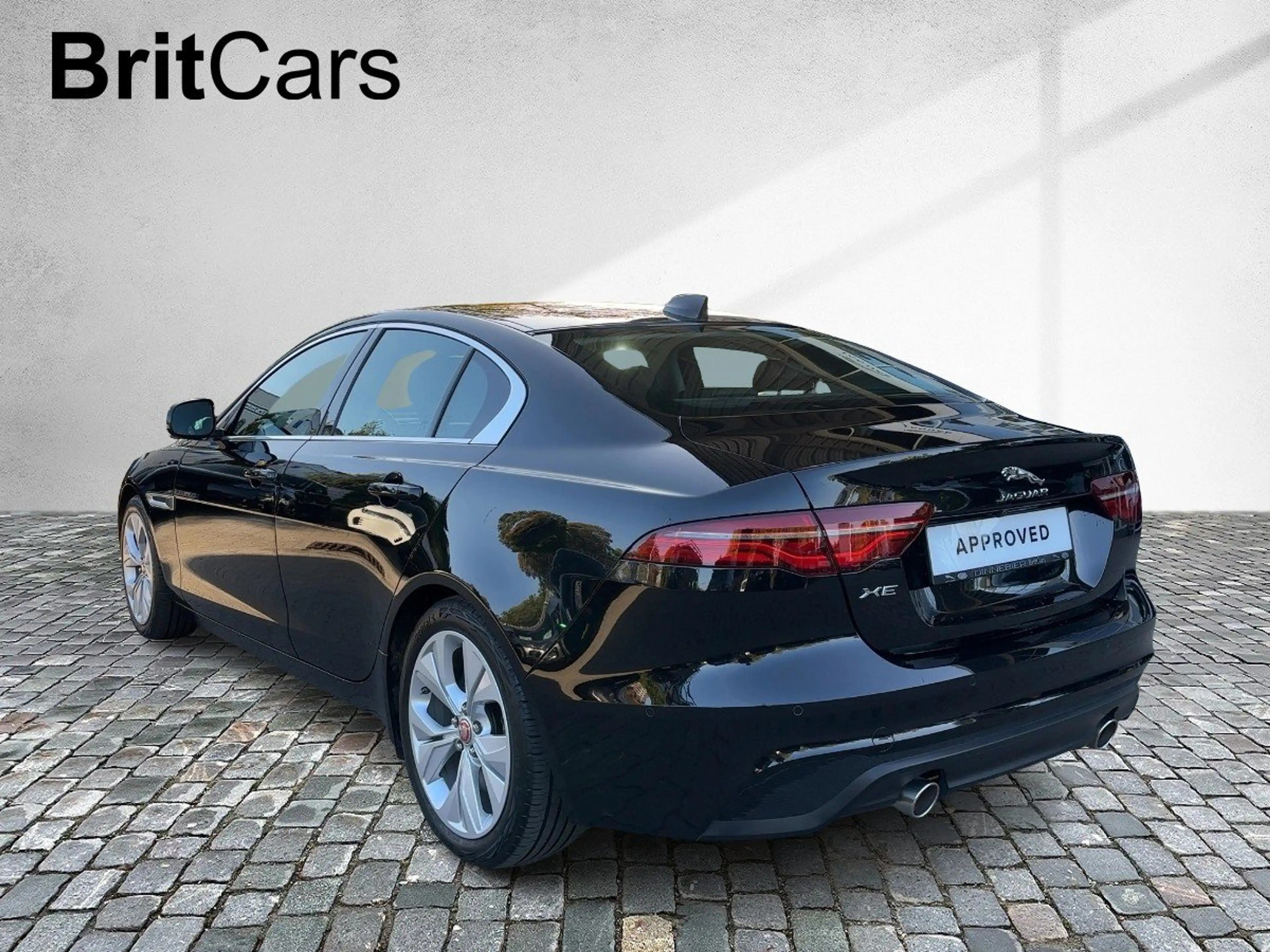Jaguar XE P250 S 360-CAM CAM LED NAVI PDC — photo 4