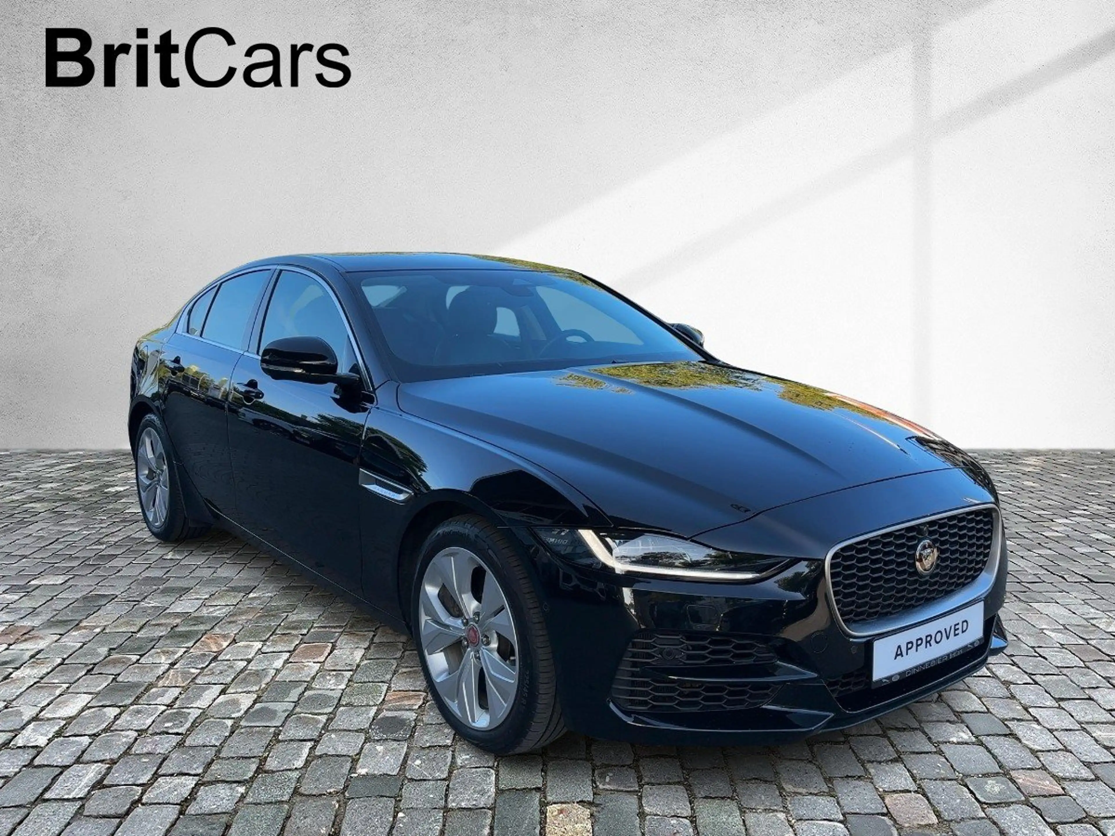Jaguar XE P250 S 360-CAM CAM LED NAVI PDC — photo 7