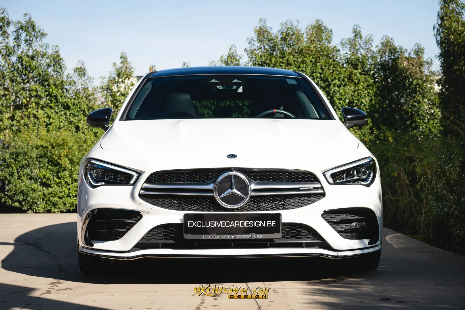 Mercedes-Benz CLA 35 AMG Shooting Brake 4-Matic/Burmester/Pano/Multibeam Blanc - 2