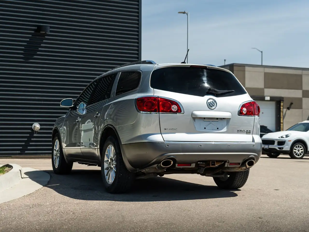 Buick Enclave photo Buick Enclave