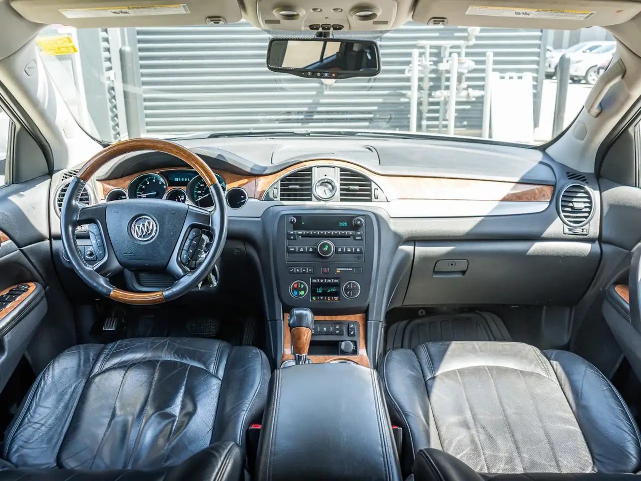 Buick Enclave photo Buick Enclave