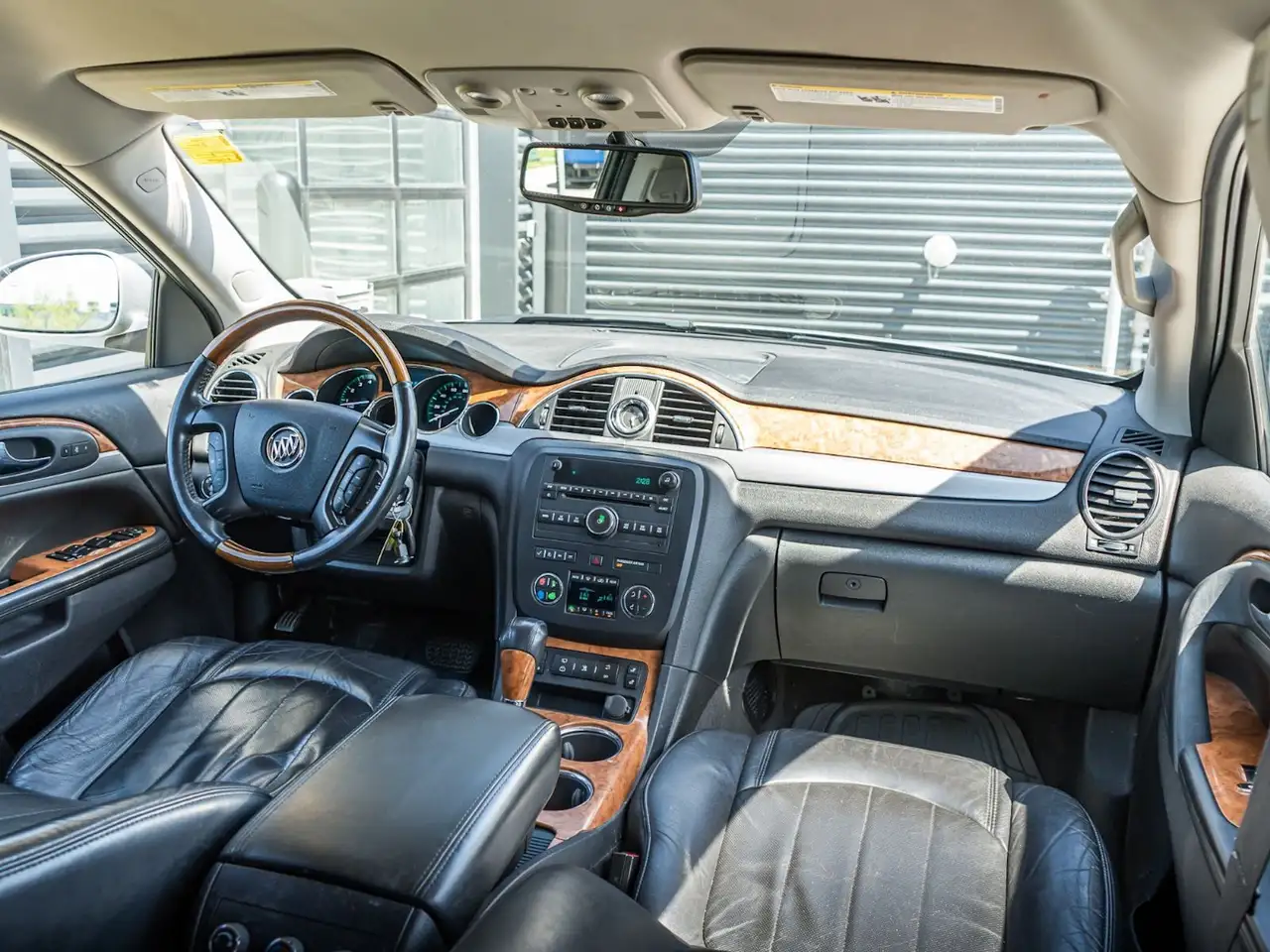 Buick Enclave photo Buick Enclave
