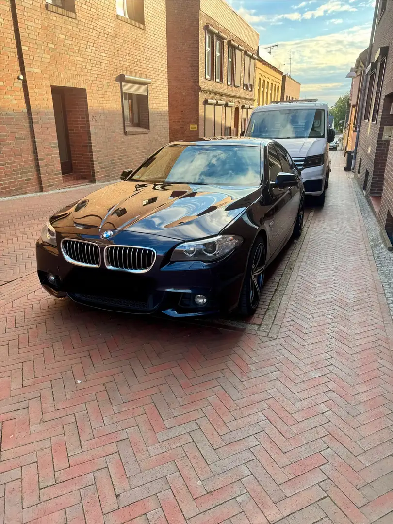 BMW 525 525 d Schwarz - 1