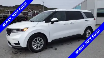 2022 Kia Carnival LX FWD