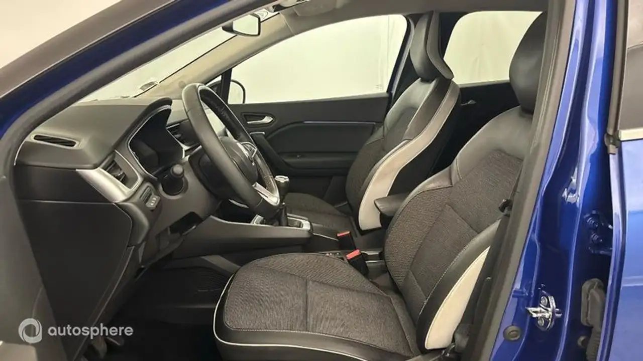 Renault Captur — photo 12