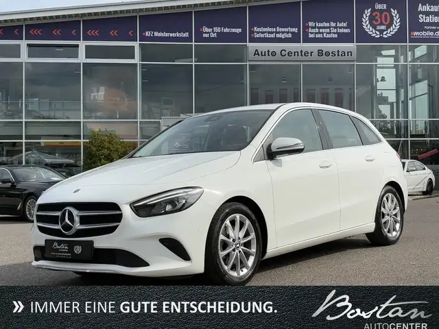 Mercedes-Benz B 180 Sports Tourer KAMERA/NAVI/SHZ/ACC/LED/DAB