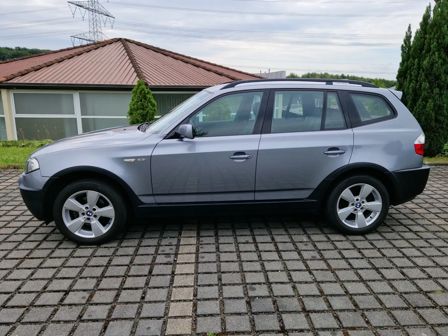 BMW X3 2.5i, 1 Hand, Leder, Sportsitze, Scheckheft Grau - 2