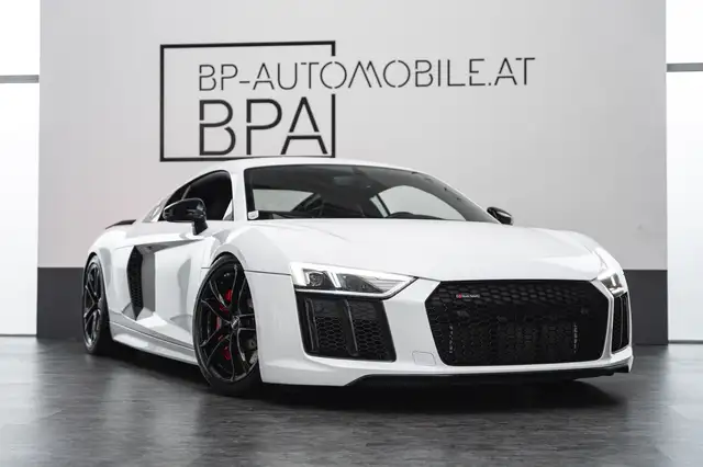 Audi R8 Coupe 5.2 FSI RWD // 1 of 999 // MEGA OPTIK //