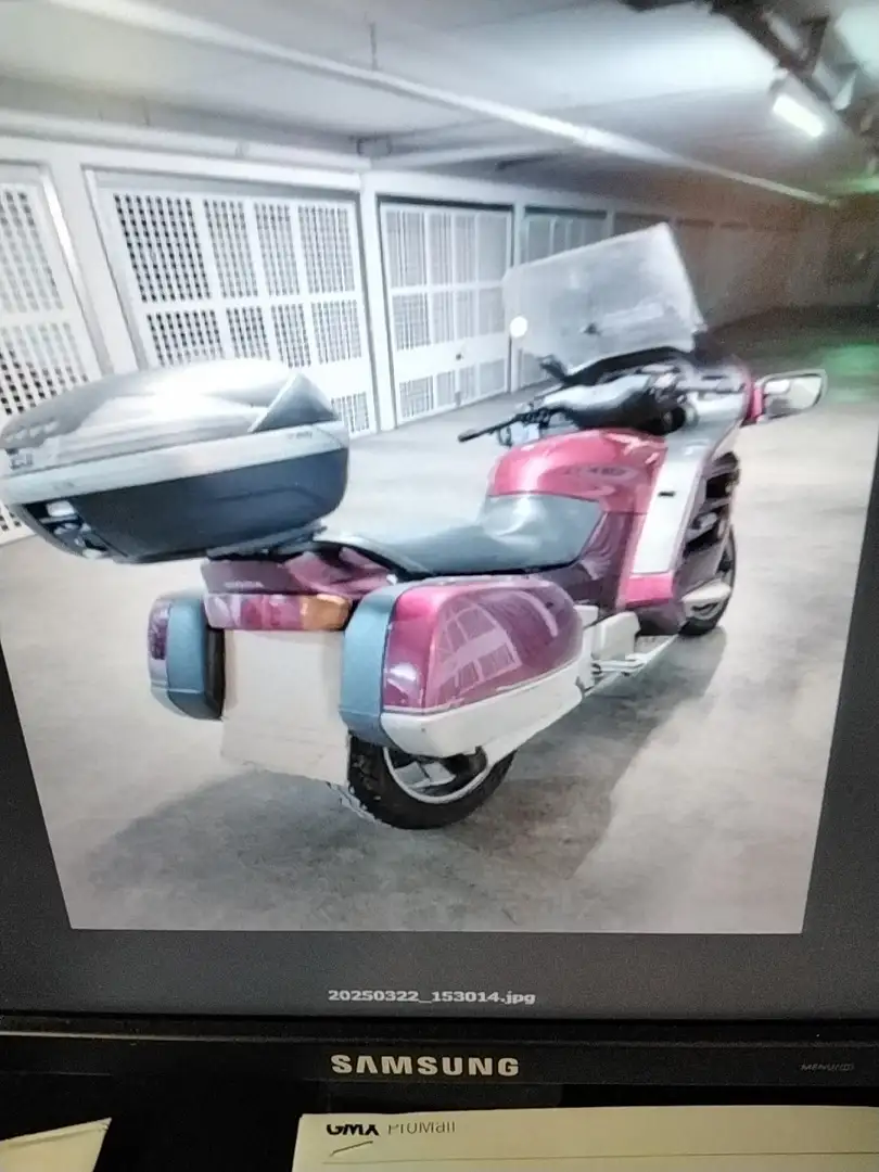 Honda Pan European Red - 2