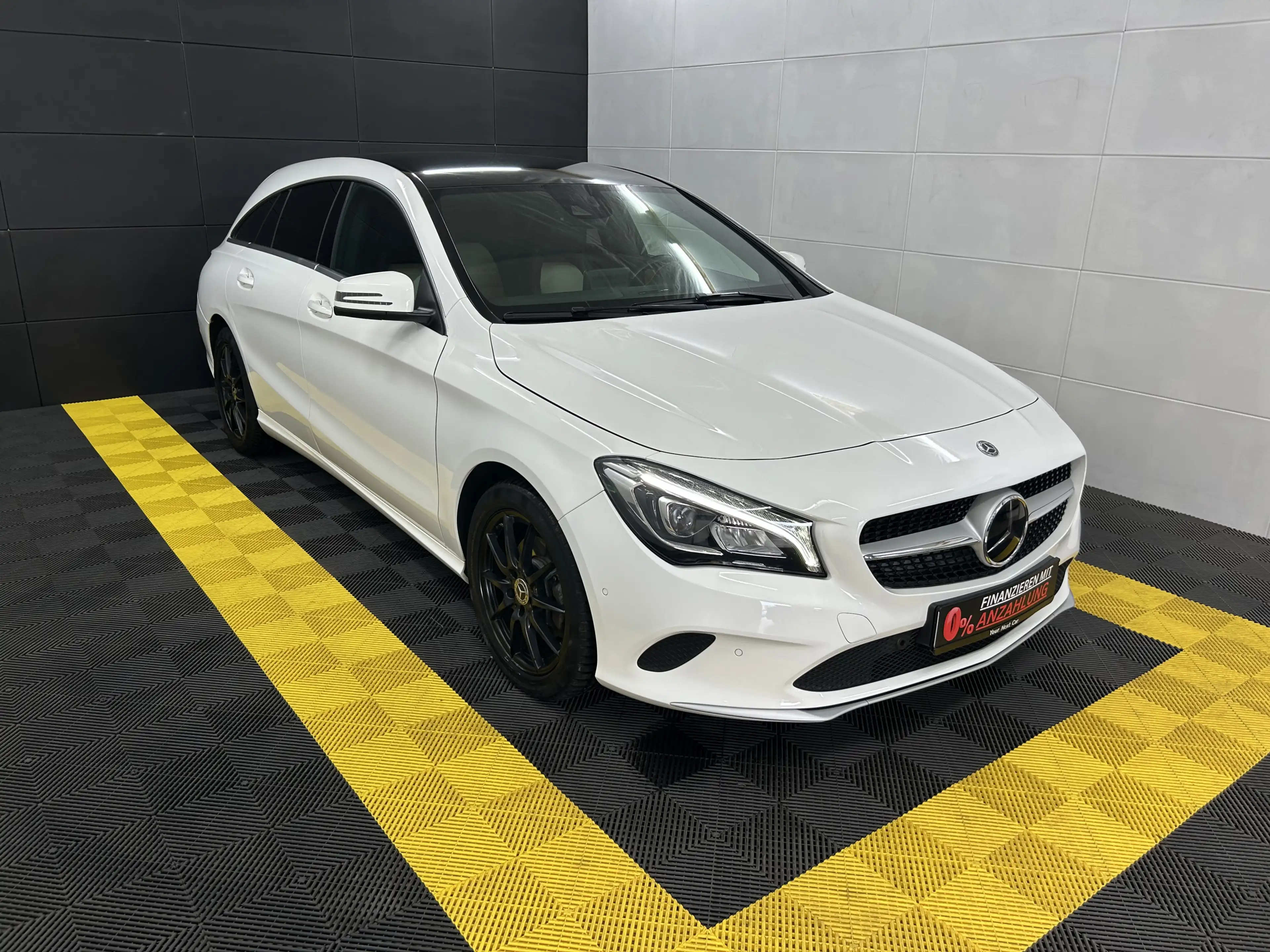 Mercedes-Benz CLA 220 4Matic ACC+LED+Leder+KAM — photo 3