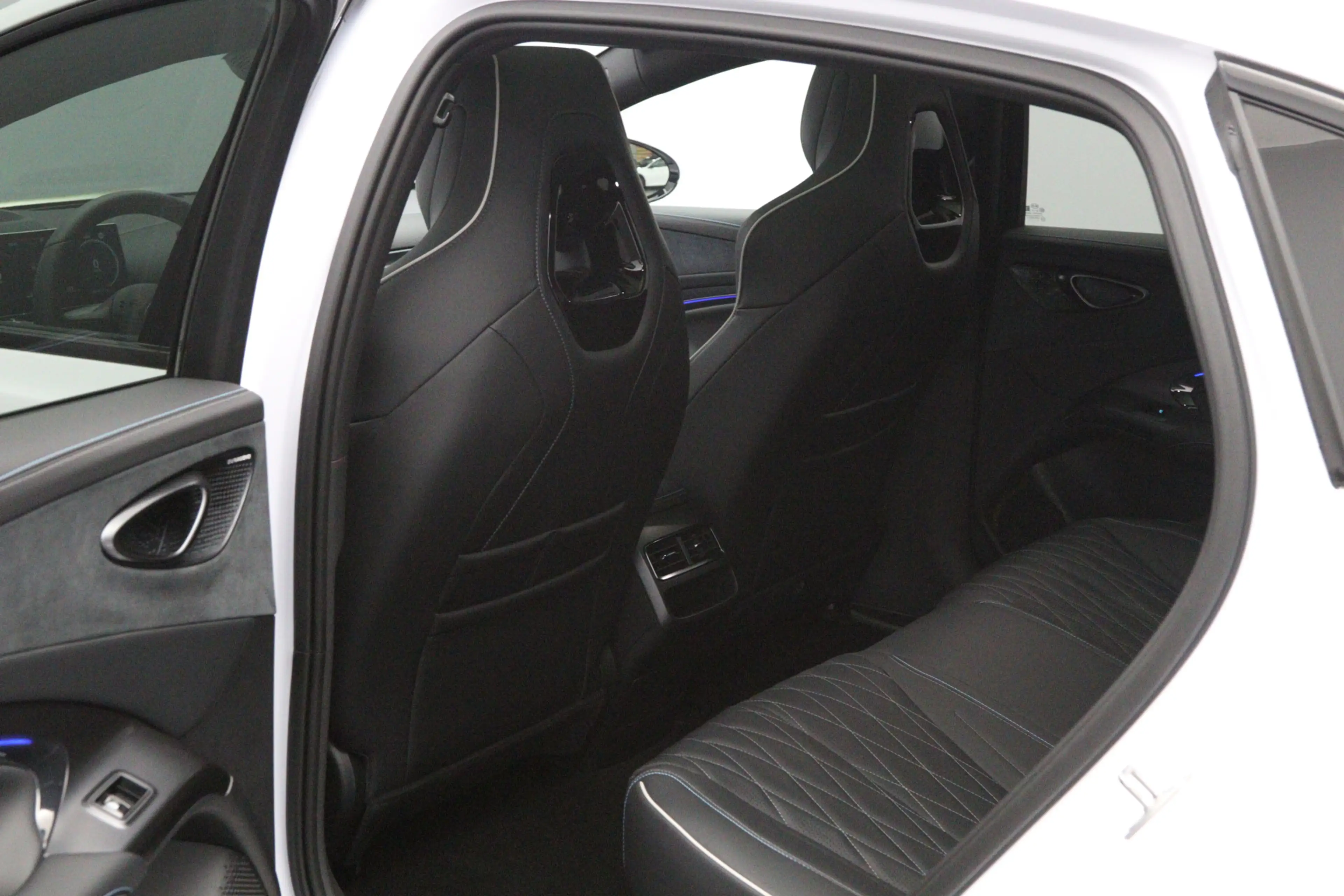 BYD Seal Excellence AWD 82.5 kWh 531 PK, SOH 100%, Panorama — photo 9