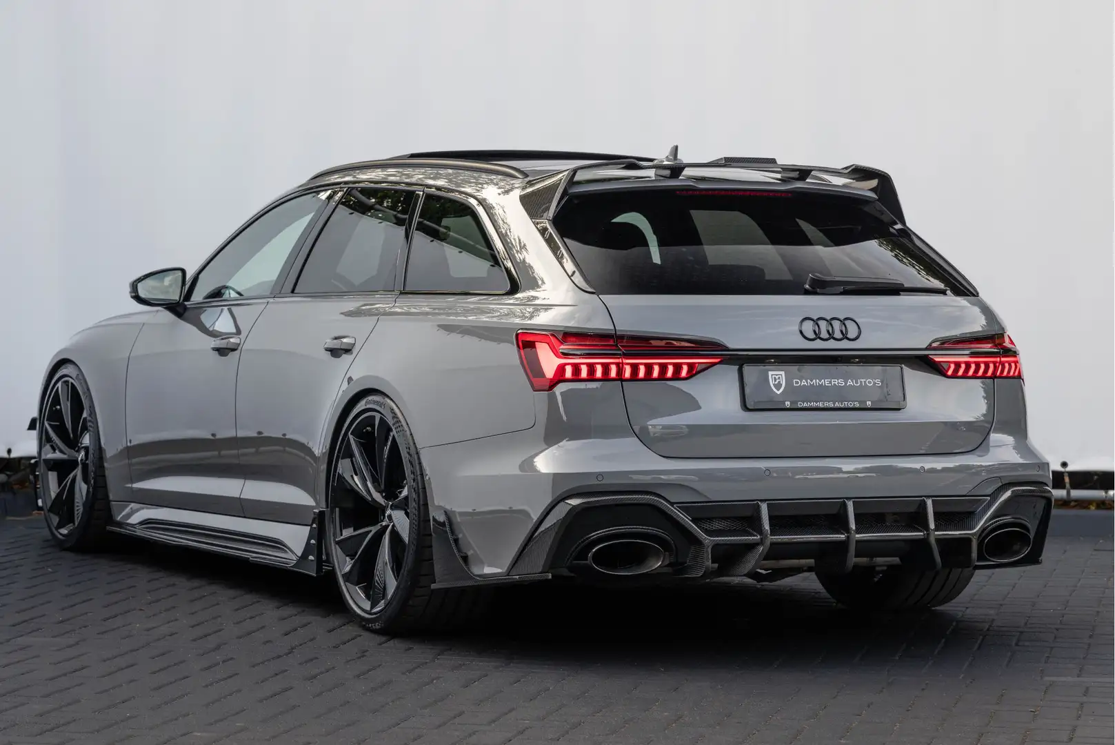 Audi RS6 Avant 4.0 TFSI Quattro 600pk Pano Eventuri Keramis Grijs - 2