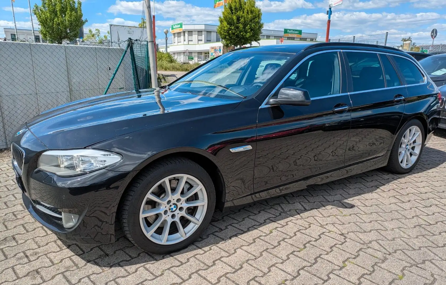 BMW 530 d xDrive Zwart - 2