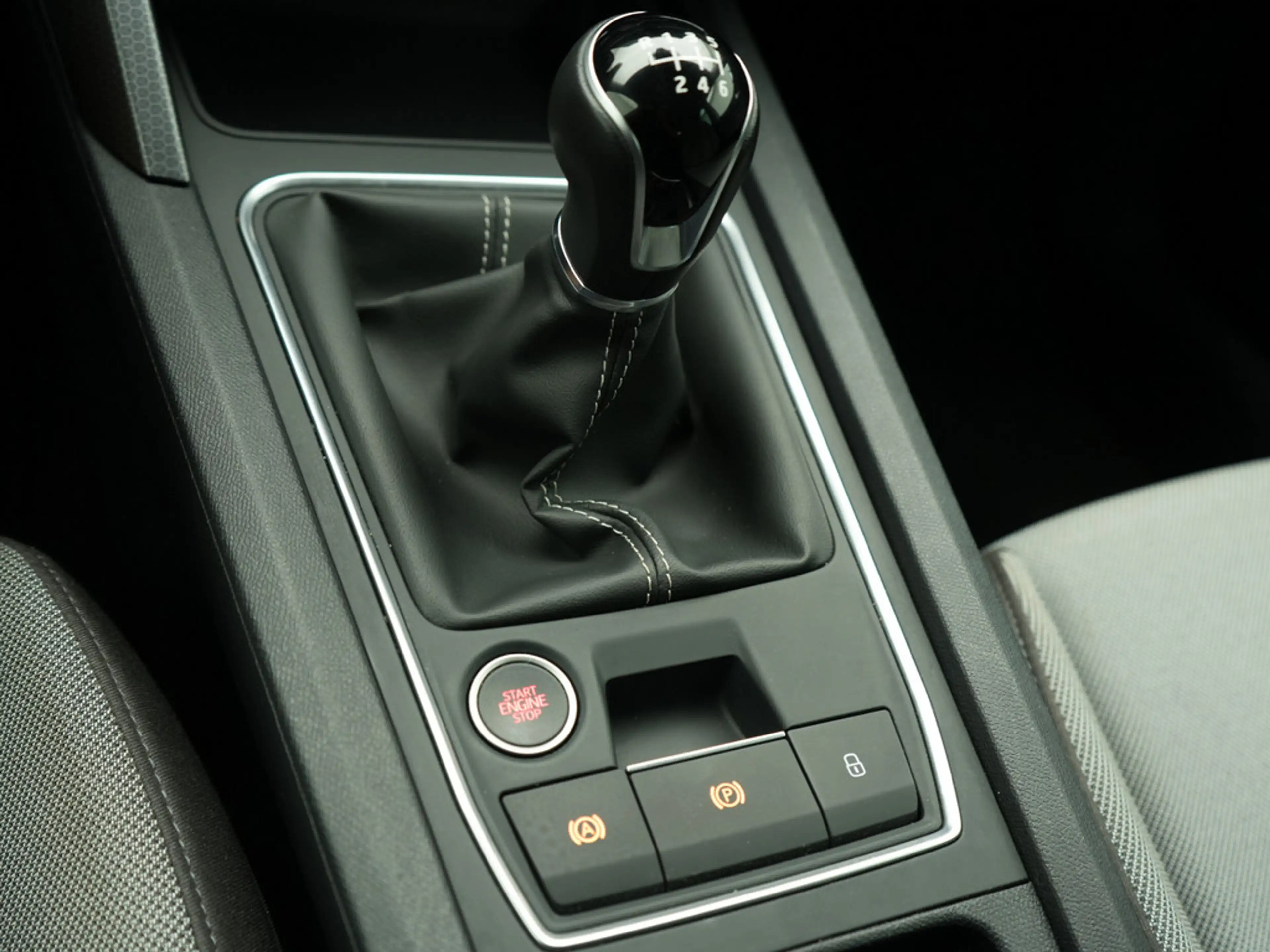 SEAT Leon Style Edition LED PDC KLIMA — photo 14
