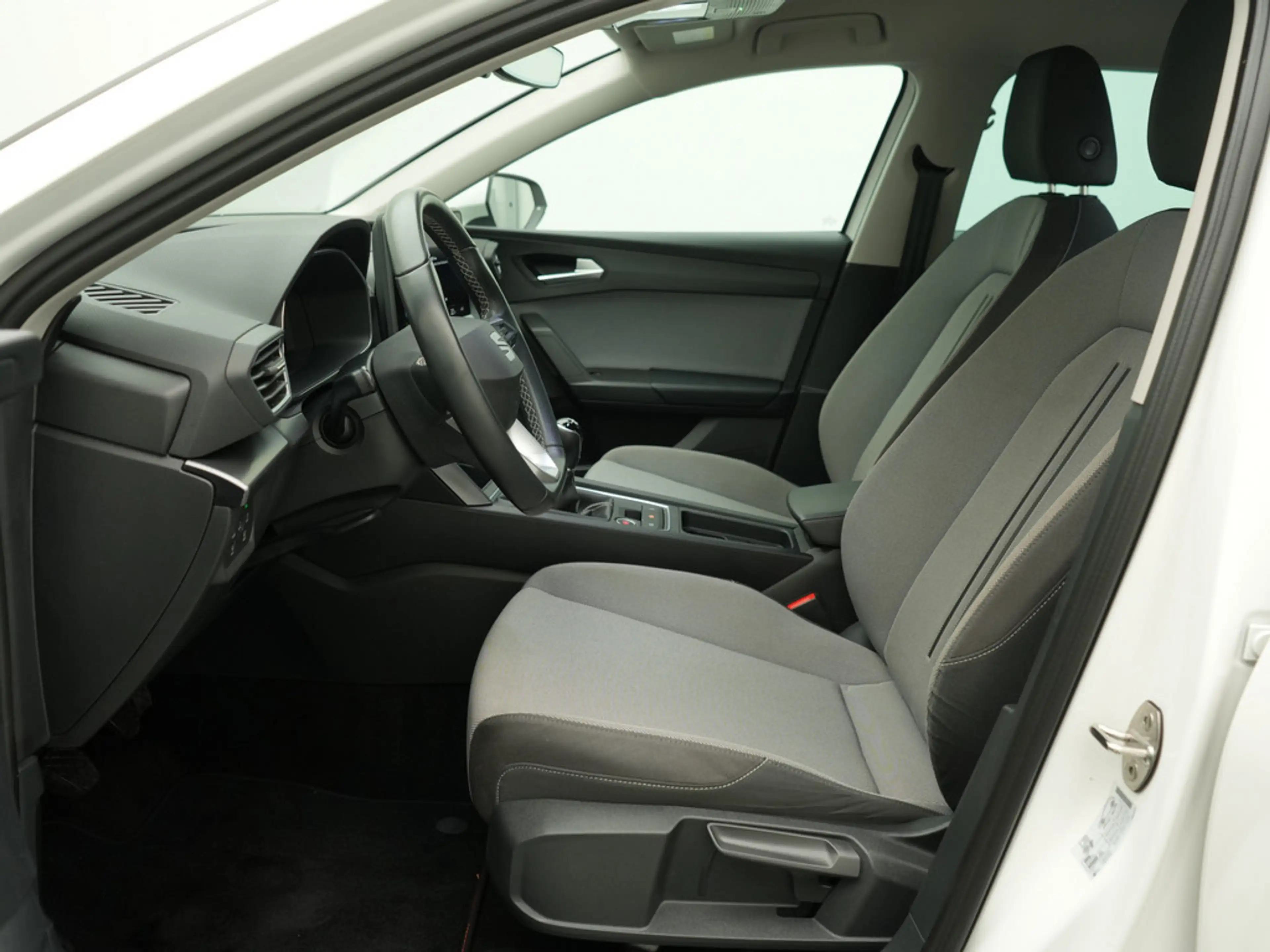SEAT Leon Style Edition LED PDC KLIMA — photo 7