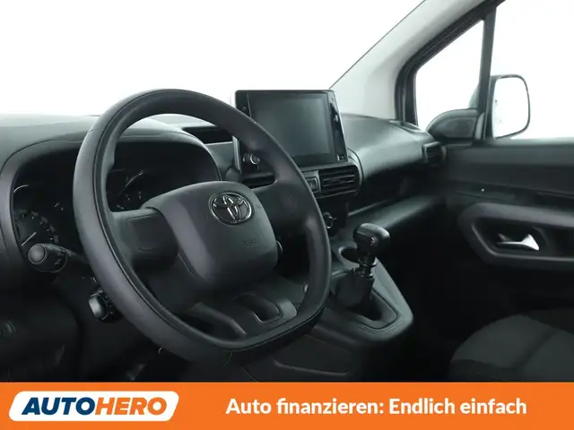 Toyota Proace City view 11