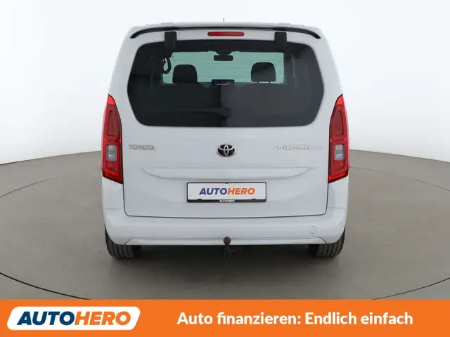 Toyota Proace City view 5
