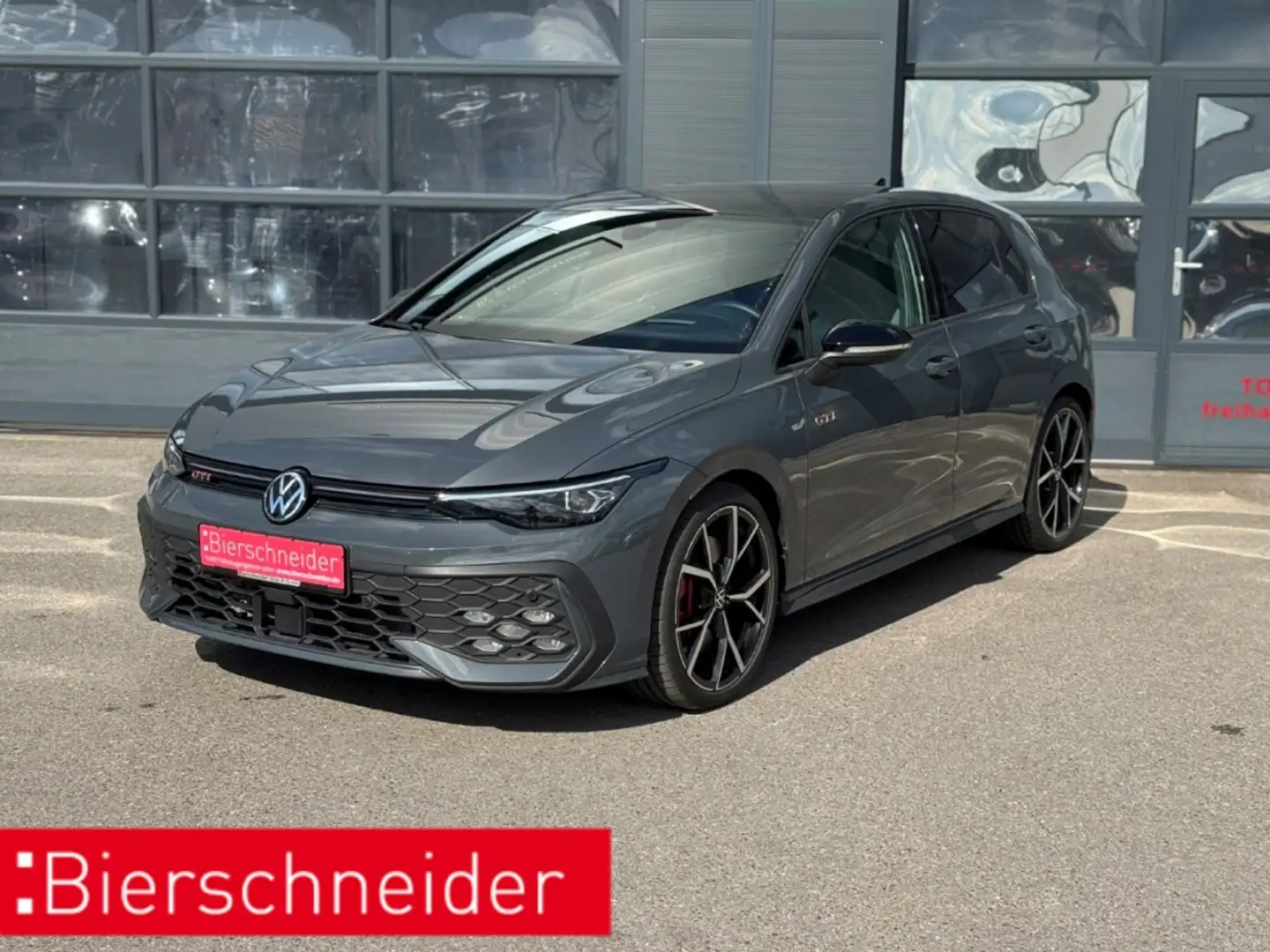 Volkswagen Golf GTI 8 2.0 TSI DSG IQ.LIGHT NAVI PANORAMA 19 KAMERA DCC Grau - 1