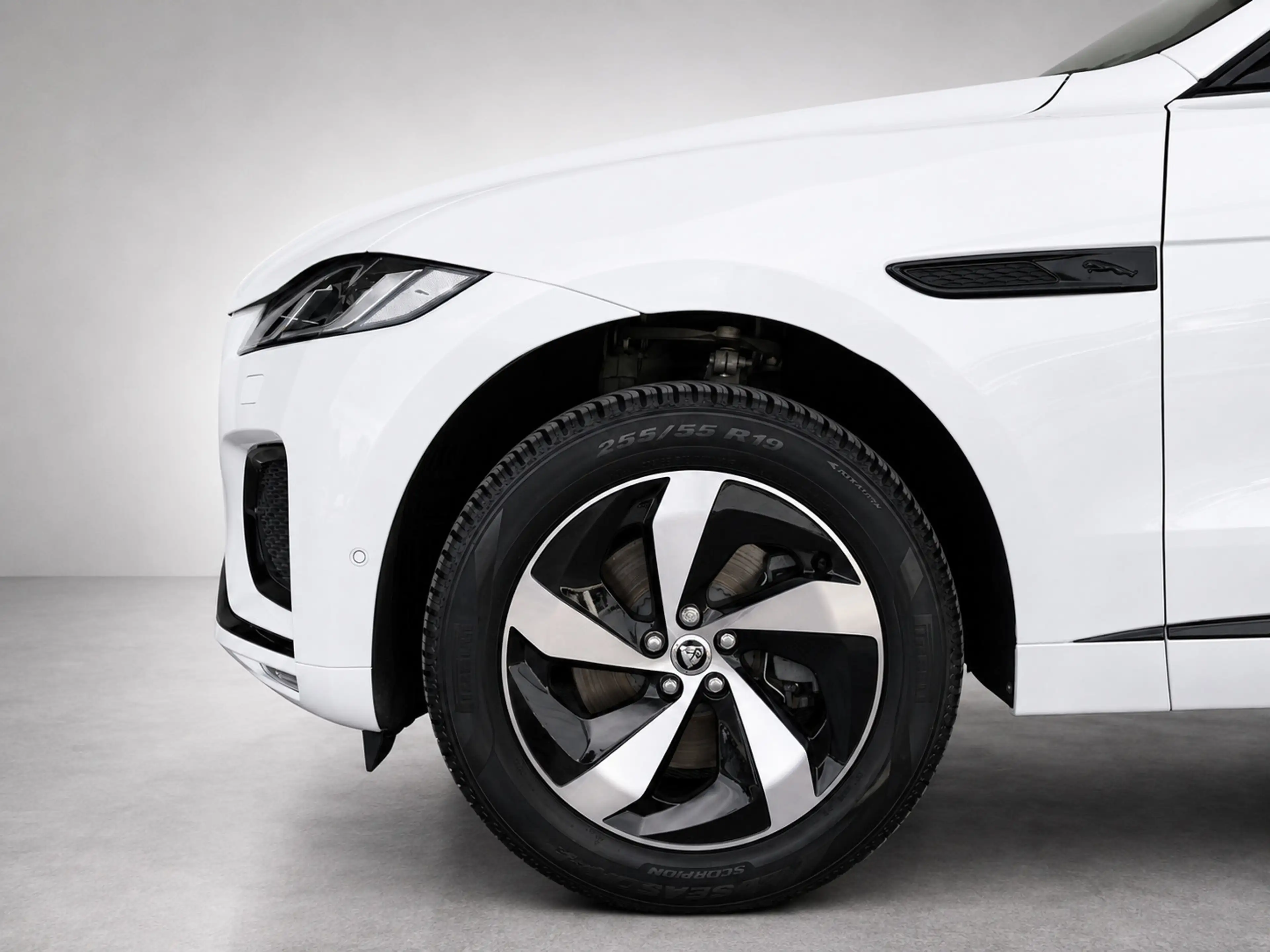 Jaguar F-Pace D200*R-Dynamic S AWD*BLACK PACK* — photo 5
