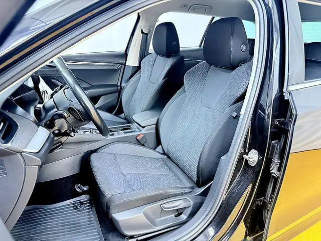 Skoda Octavia view 9