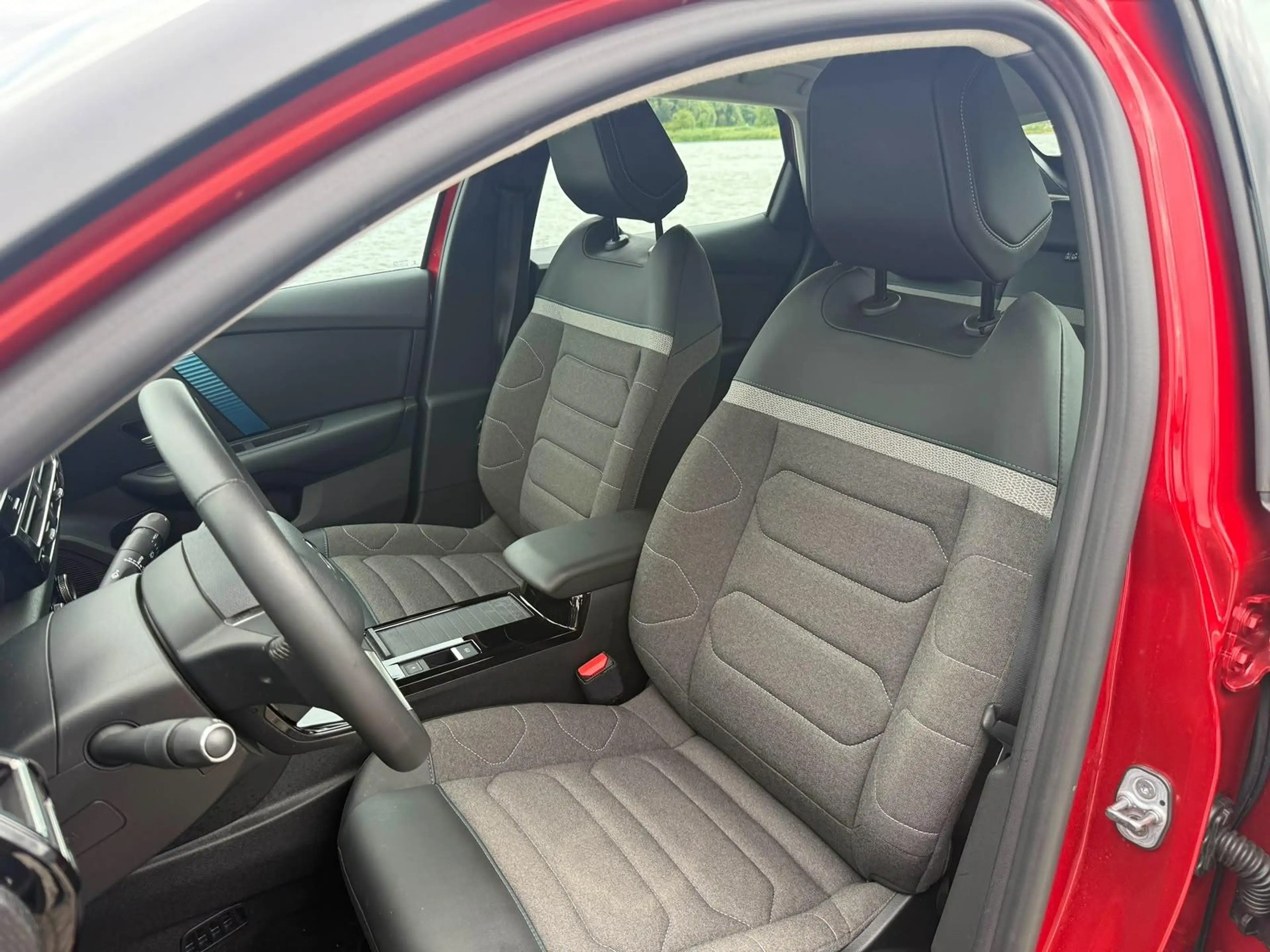 Citroen E-C4 Electric Feel Edition 50 kWh|SOH 89.3%|Camera|Head-Up — photo 11